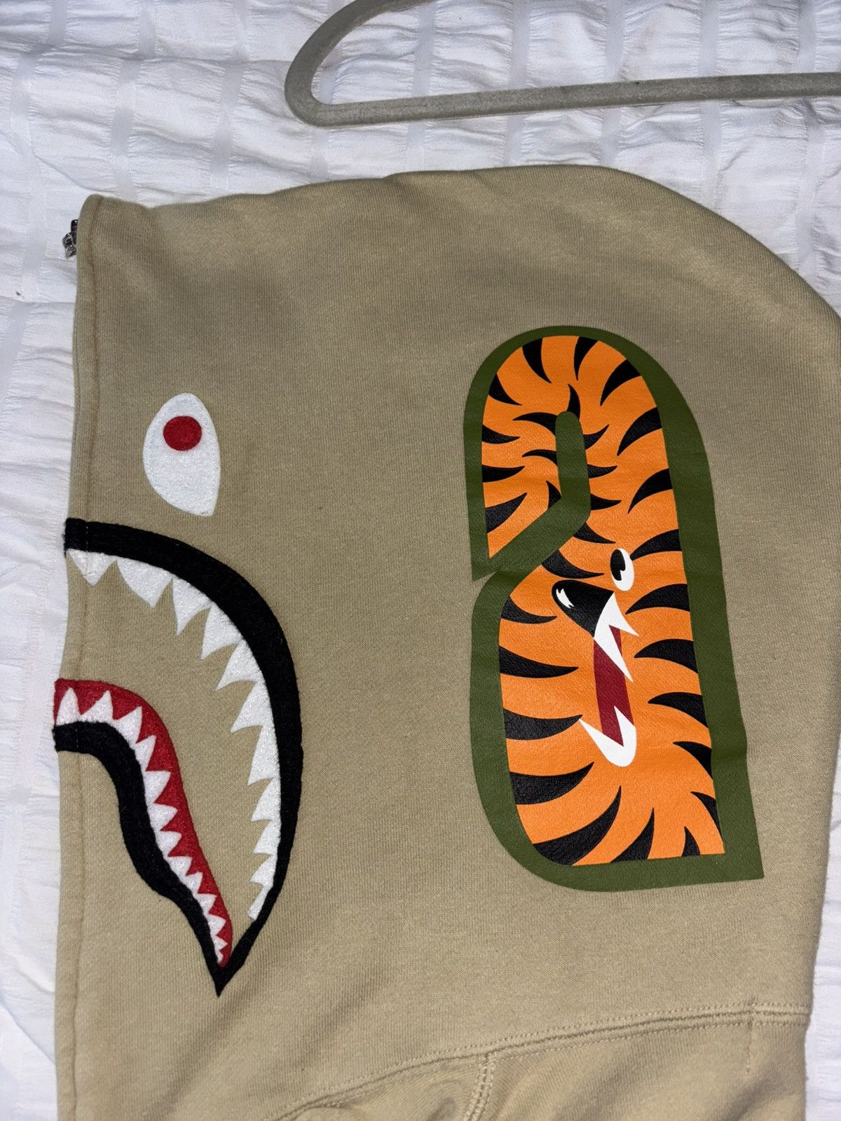 Bape Rare Bape full zip shark hoodie xxxl/3x i am plugging ! Size US XXL / EU 58 / 5 - 9 Thumbnail