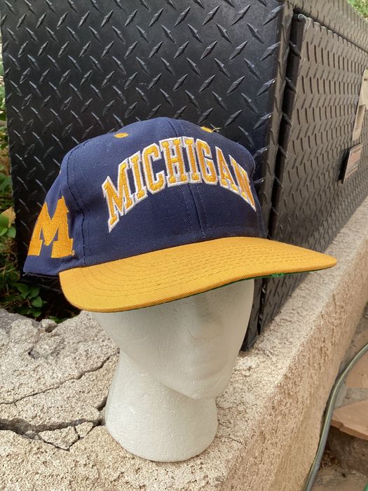 Vintage Vtg 90s Michigan State University Wolverines snapback hat | Grailed