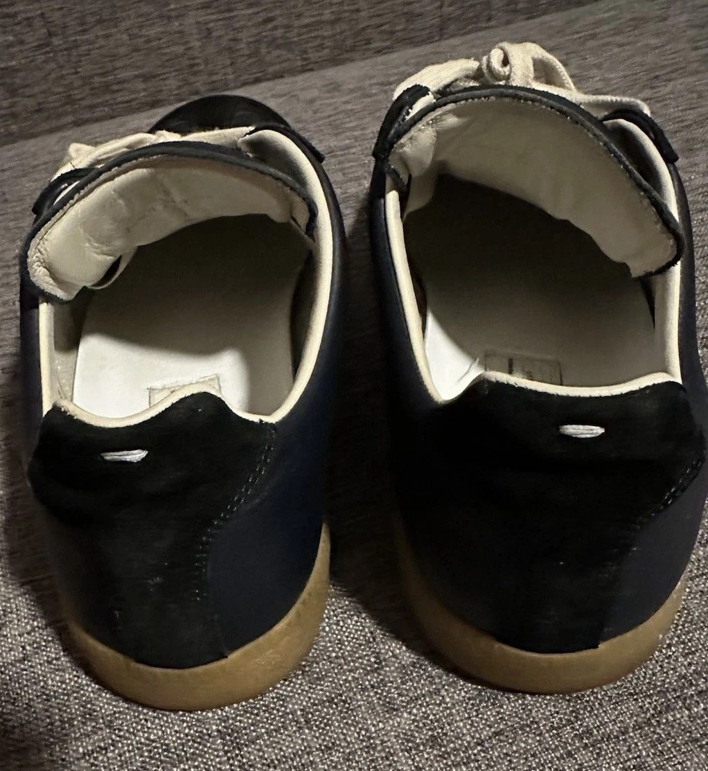 Maison Margiela Maison Margiela Replica GAT Navy Blue 10 43 Low Tops Gum Size US 10 / EU 43 - 2 Thumbnail