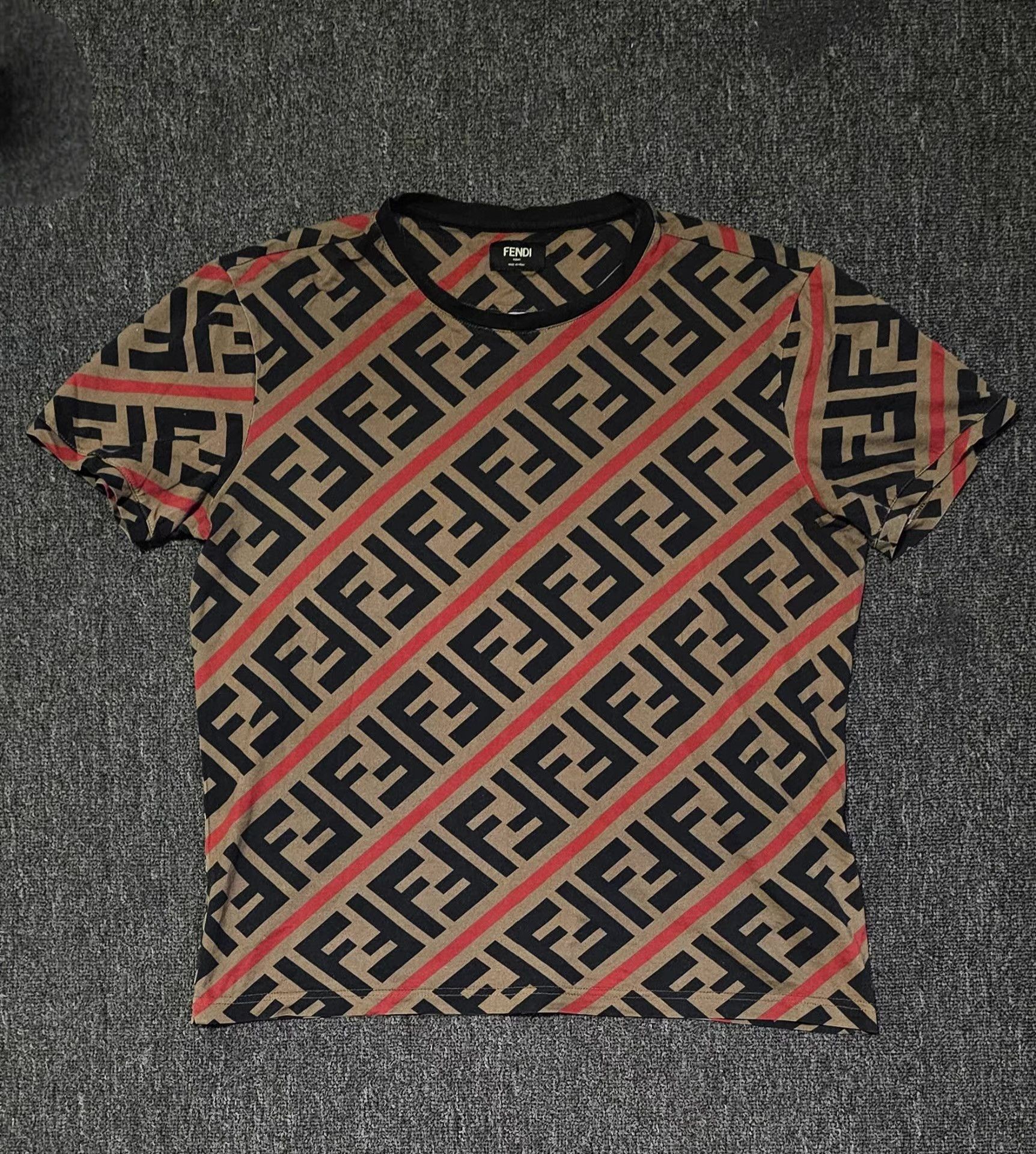 Fendi Fendi All-Over Print Short Sleeve T-Shirt, Size US L / EU 52-54 / 3 - 1 Thumbnail