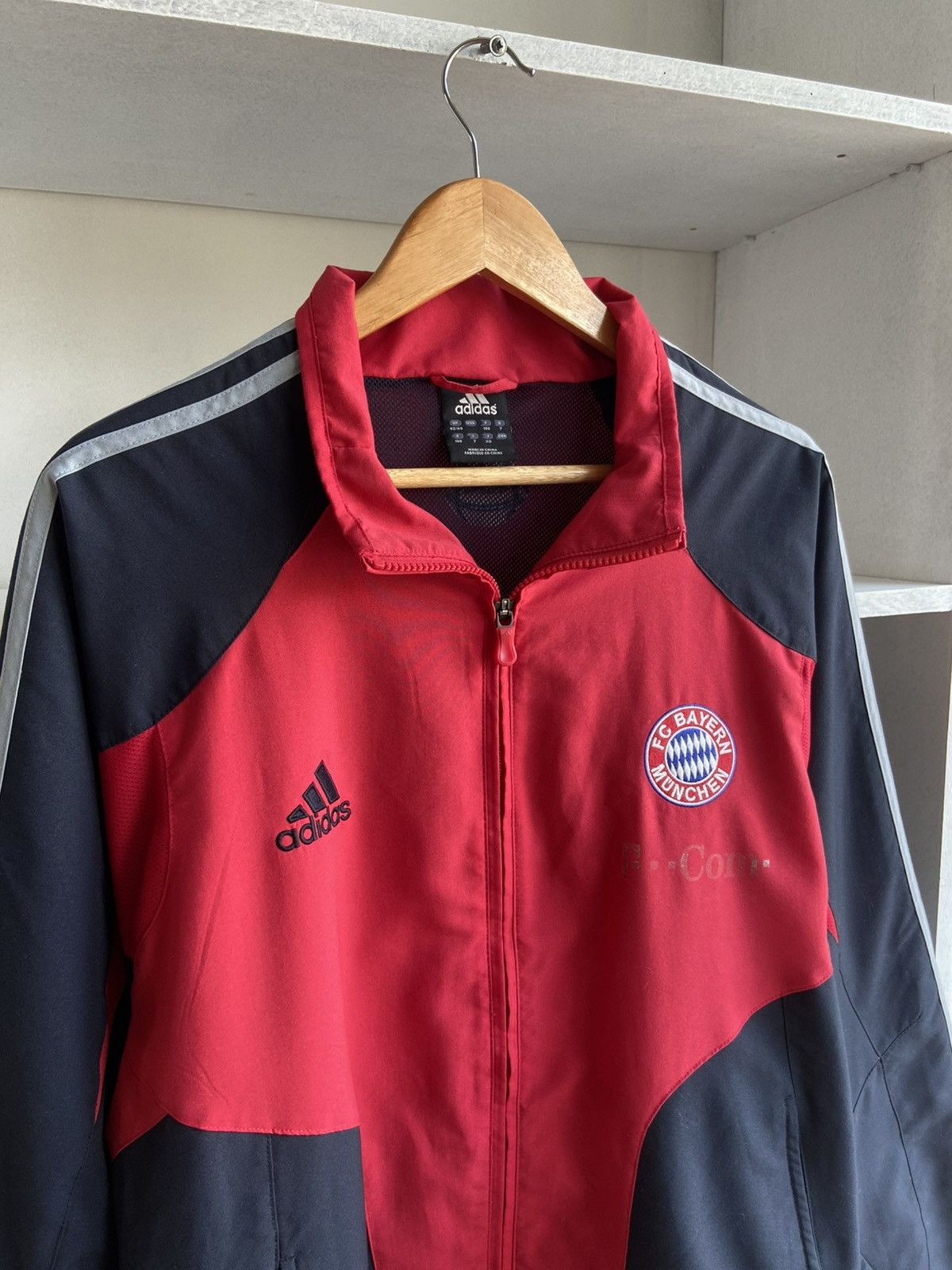 Adidas Vintage Adidas Bayern Munich Football Track Jacket 00s Size US L / EU 52-54 / 3 - 6 Thumbnail
