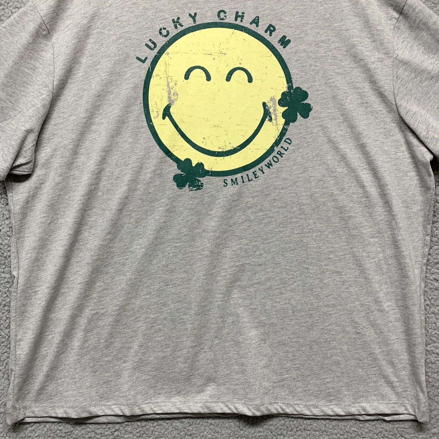 Vintage Smiley World T-Shirt St. Patrick's/Irish Lucky Charms Graphic Gray Size L/XL Size US L / EU 52-54 / 3 - 3 Thumbnail