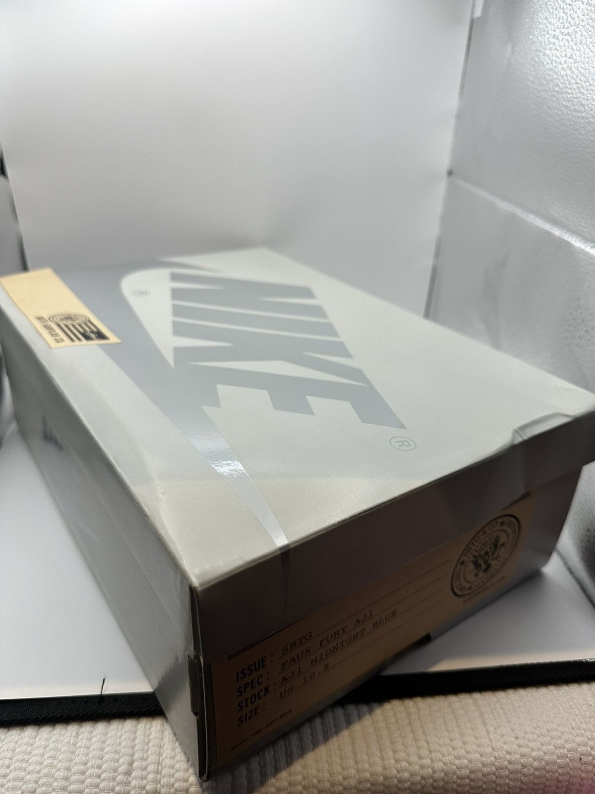 SBTG AJ1 MIDNIGHT BLUE SBTG Size US 10.5 / EU 43-44 - 14 Thumbnail