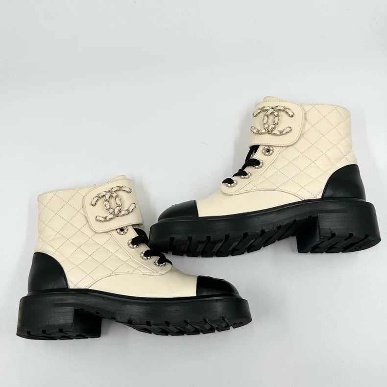 Chanel Chanel Black and White Short Boots -2505 Size US 4.5 / IT 34.5 - 3 Thumbnail