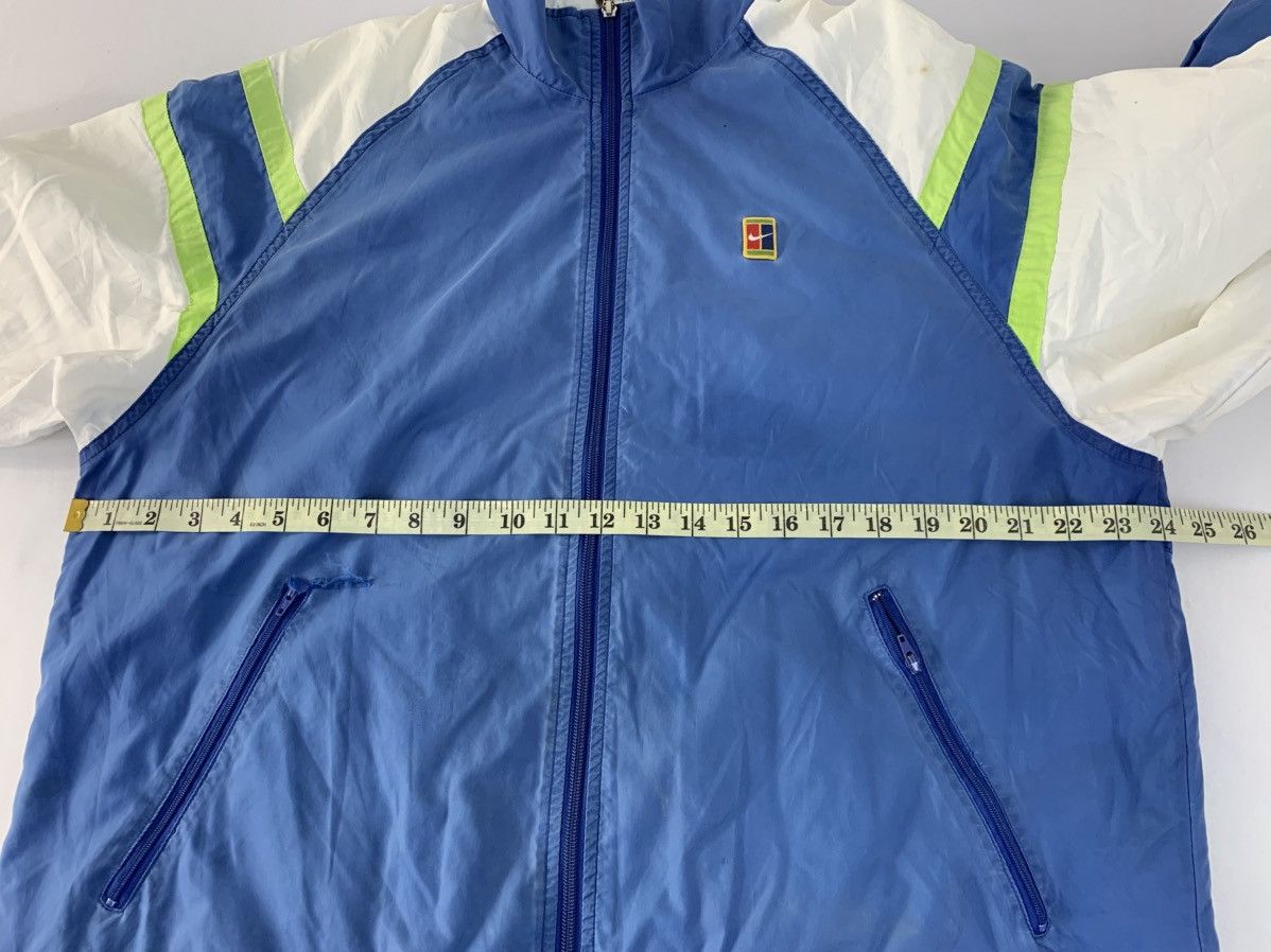 Grailed Y2k Nike Court Quilted Windbreaker Jacket Embroidery Logo Size US L / EU 52-54 / 3 - 10 Thumbnail