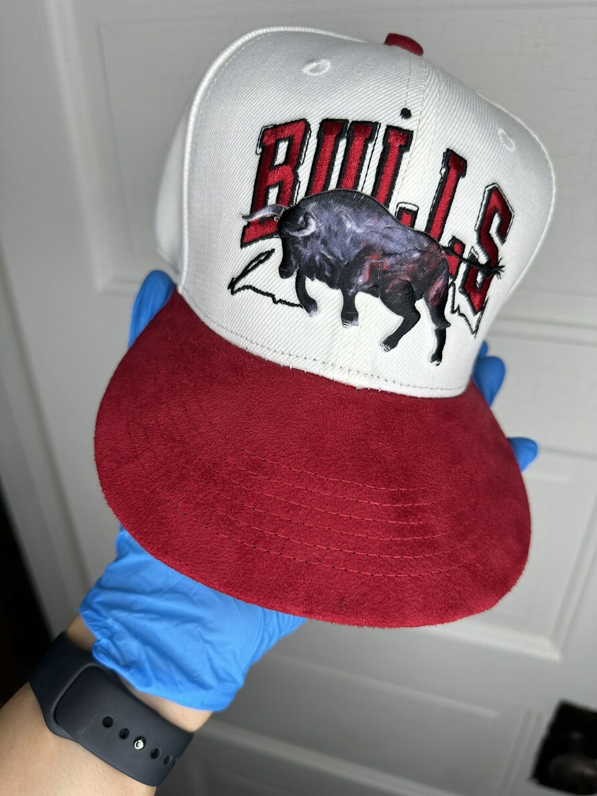 NBA Vintage Y2K Chicago Bulls “Chuck Styles” Suede Snapback Size ONE SIZE - 3 Thumbnail