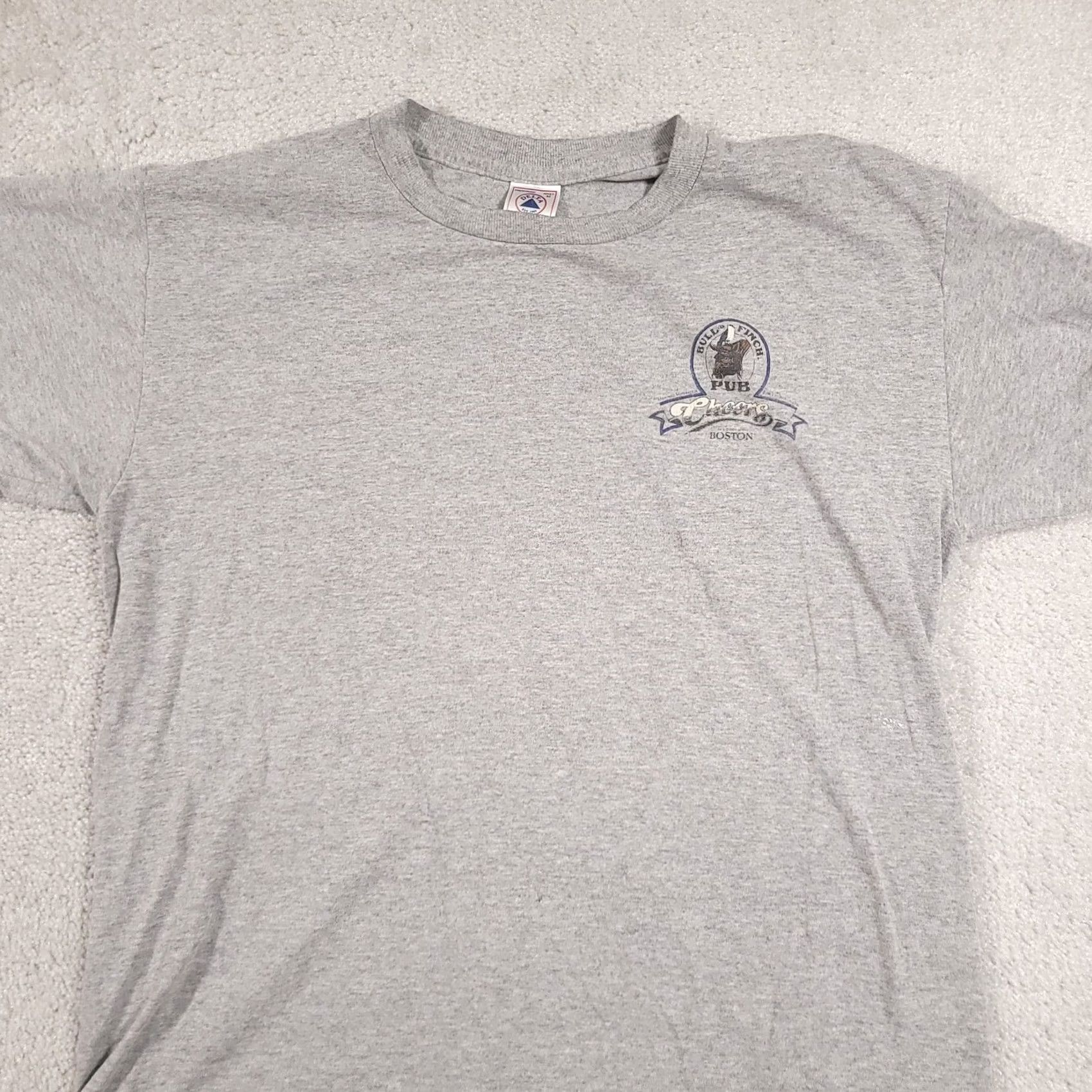 Delta VINTAGE Cheers Bull & Finch Pub Shirt Mens Medium Gray Boston Delta TV Bar T-Shirt Size US M / EU 48-50 / 2 - 3 Thumbnail