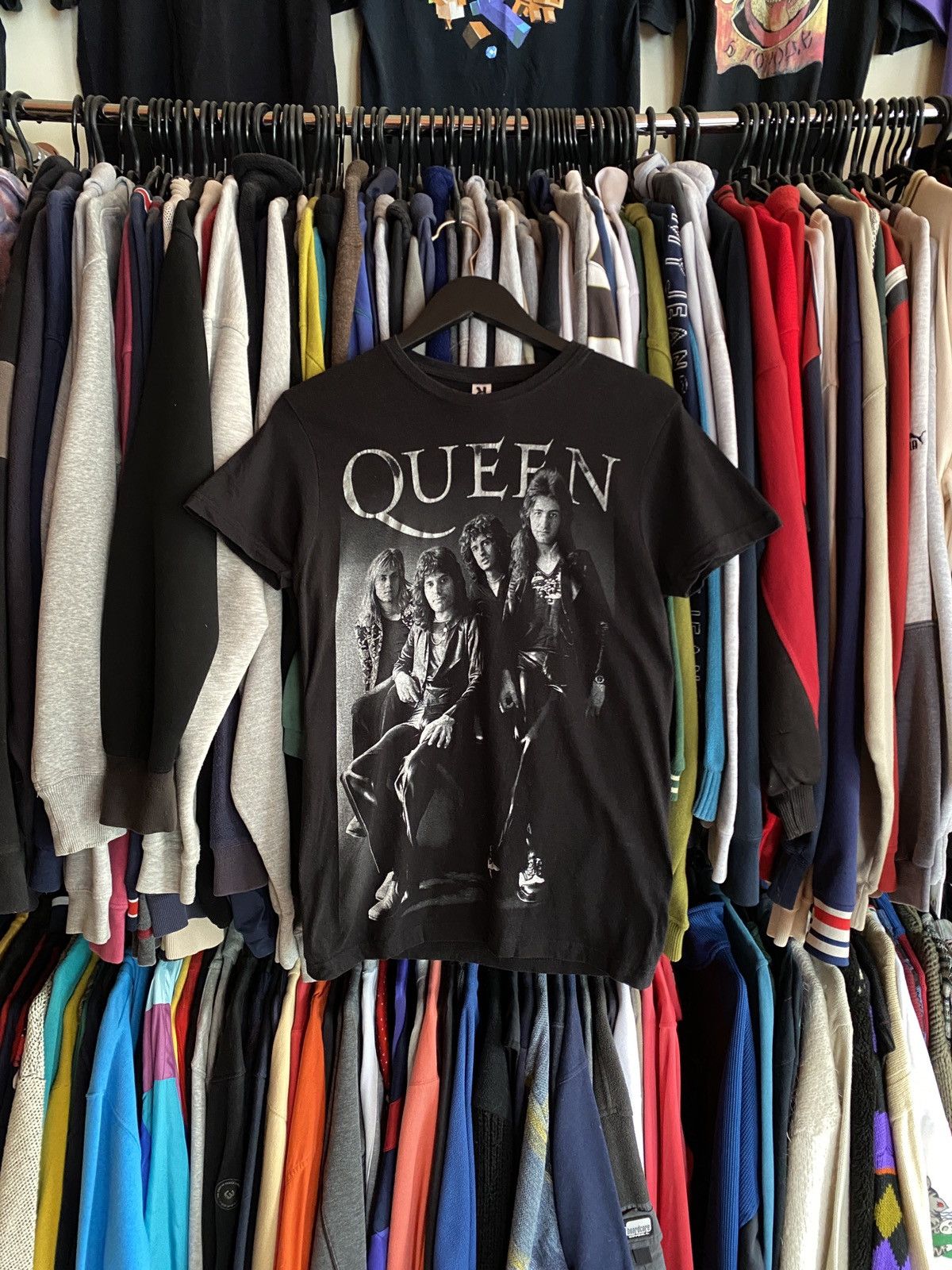 Band Tees VINTAGE QUEEN BAND T-SHIRT BACK PRINT Y2k Size US S / EU 44-46 / 1 - 1 Thumbnail