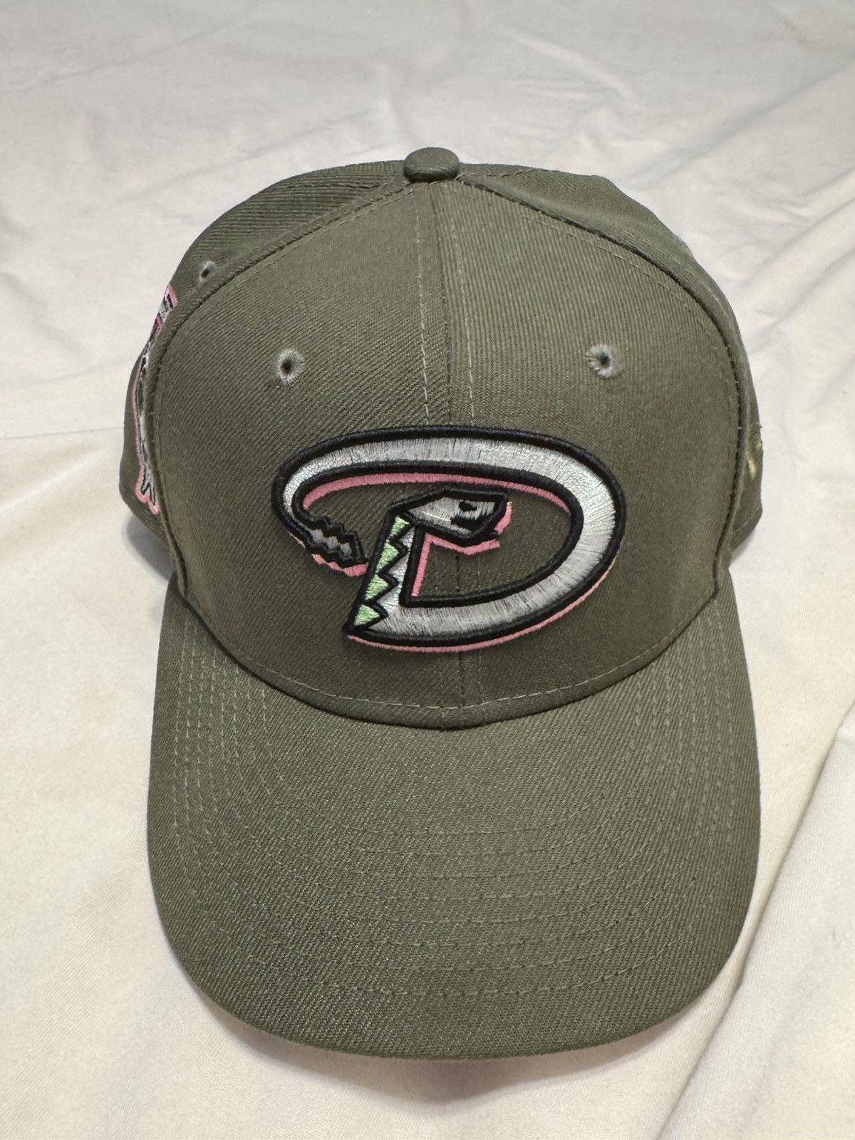 New Era Olive New Era Fitted Size ONE SIZE - 1 Thumbnail