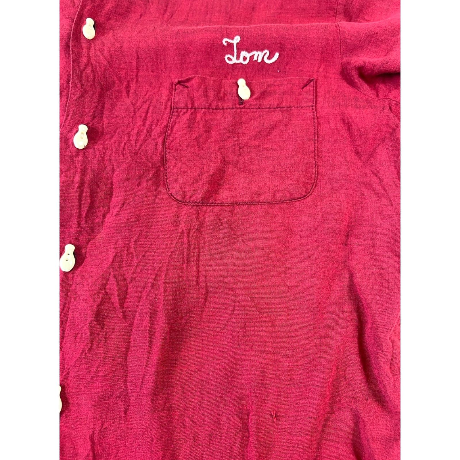 Vintage VINTAGE Air Flo Bowling Shirt Red Small Holes 1950s Cotton Blend Button Shirt M Short Sleeve Mens Size US M / EU 48-50 / 2 - 4 Thumbnail