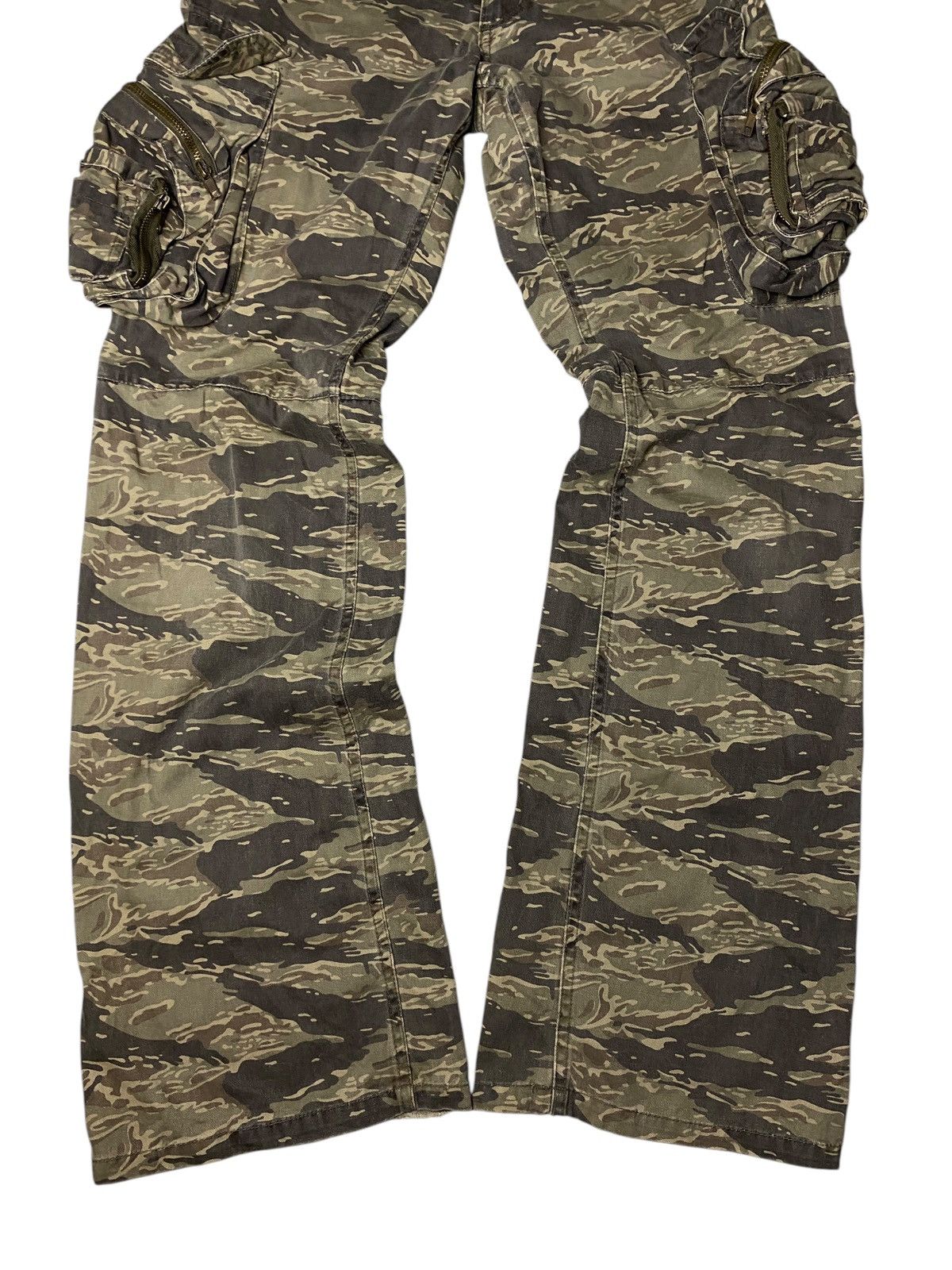 If Six Was Nine 2000's Root Three 3D Multipocket Gimmick Flared Pants Size US 29 - 5 Thumbnail