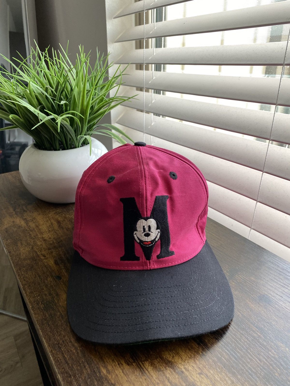 Mickey & Co. Vintage 90s Mickey Mouse Snapback Hat Size ONE SIZE - 1 Thumbnail