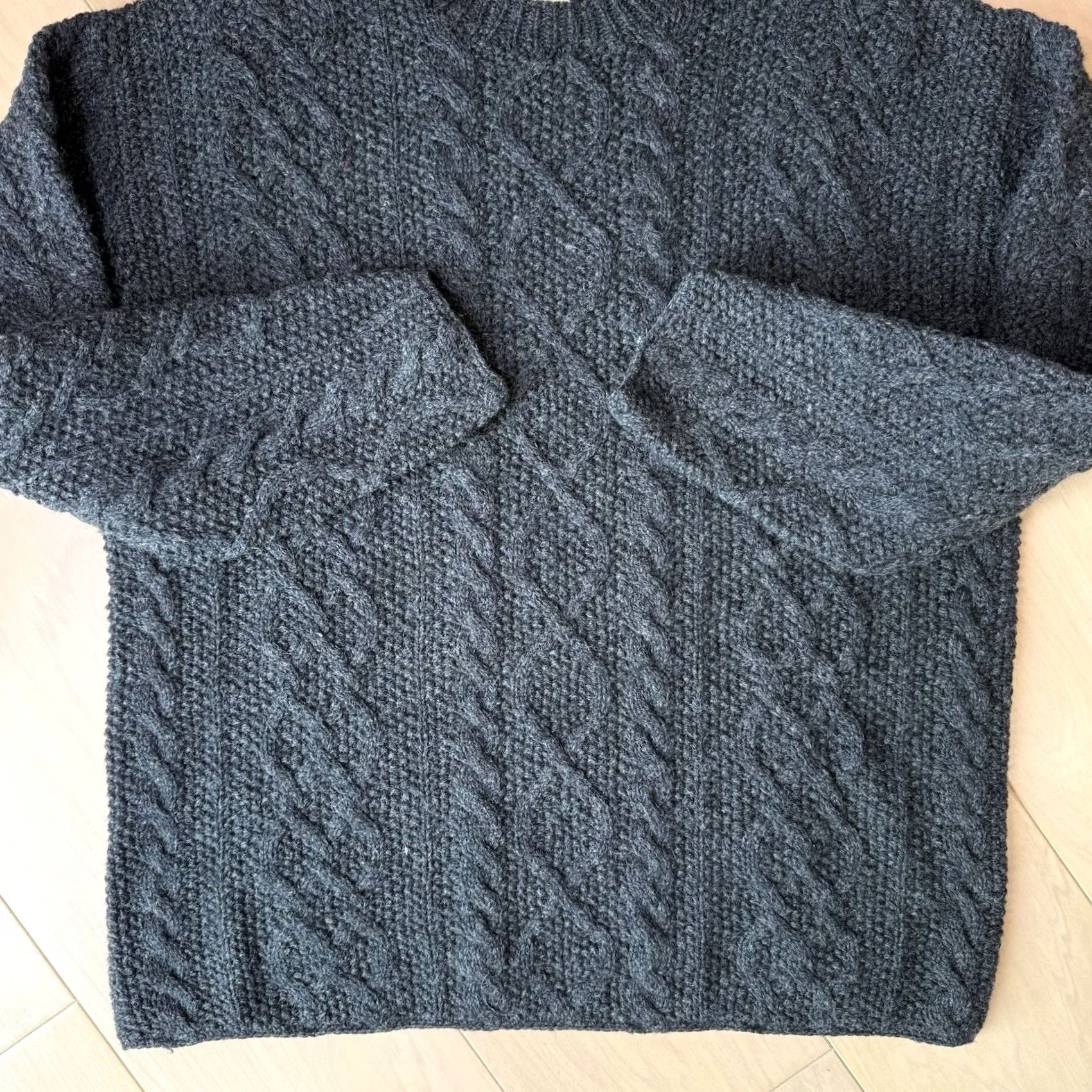 J.Crew VINTAGE J.CREW Cable Knit Sweater S Gray Wool Pullover Crew Neck Men’s Knit Pattern Solid Fall Winter 90s USA Art Hip Hop Hippie Nature Outdoor Logo Size US S / EU 44-46 / 1 - 6 Thumbnail