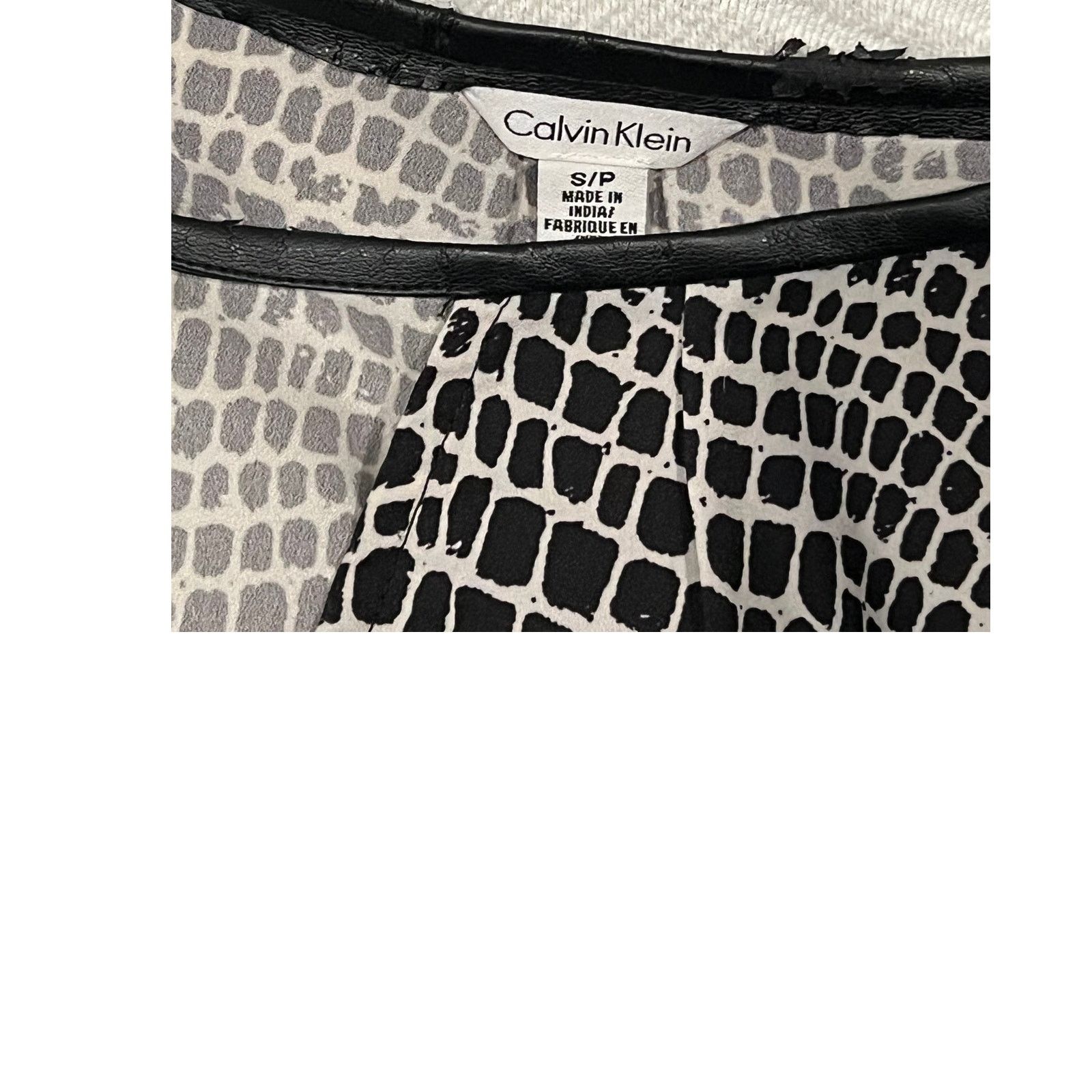 Calvin Klein Calvin Klein Shear Blouse Womans S Size S / US 4 / IT 40 - 3 Thumbnail