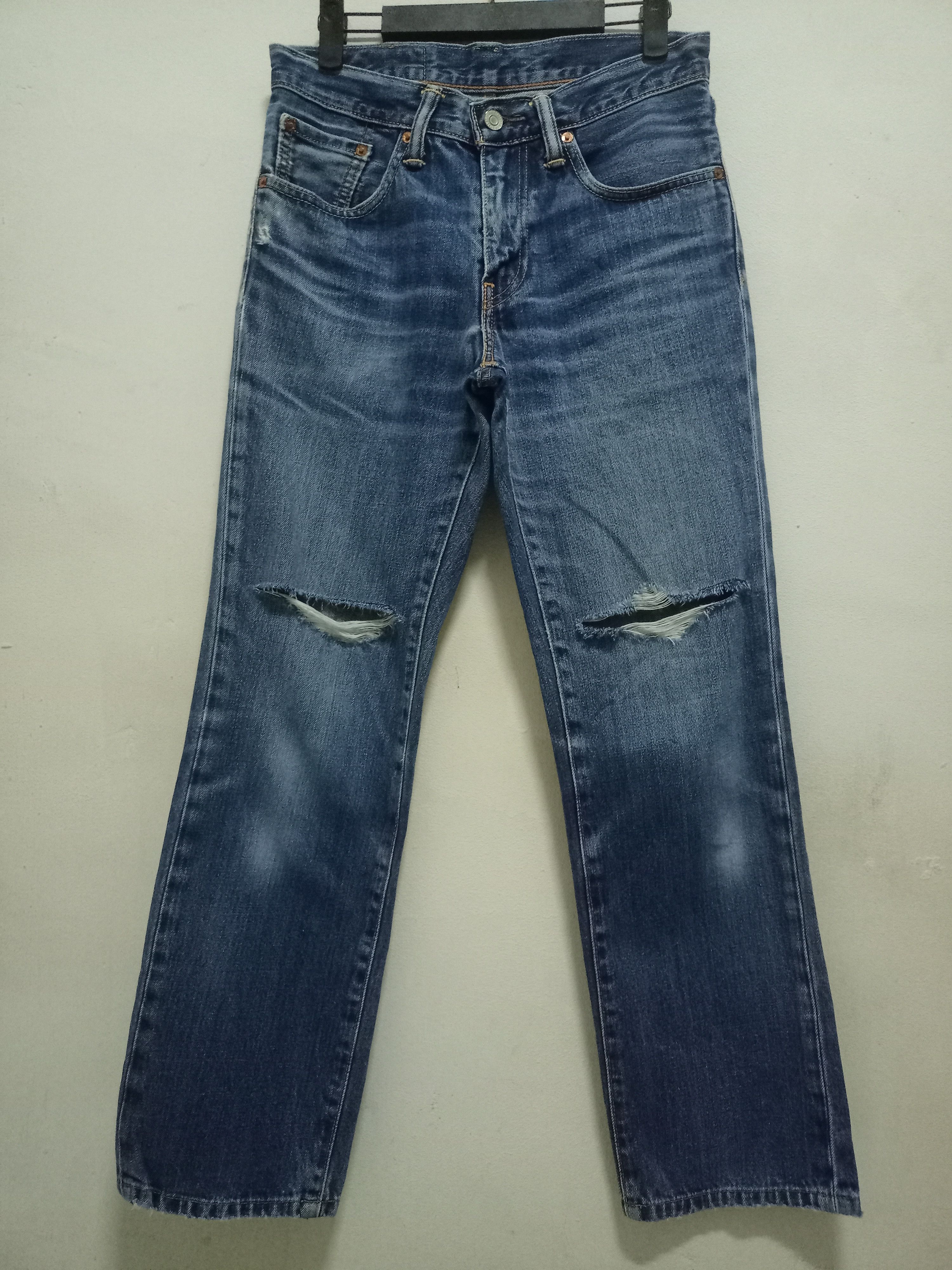 Levi's Vintage Y2K Levis 502 V Stitch Blue Wash Distressed Jeans Size US 29 - 1 Thumbnail