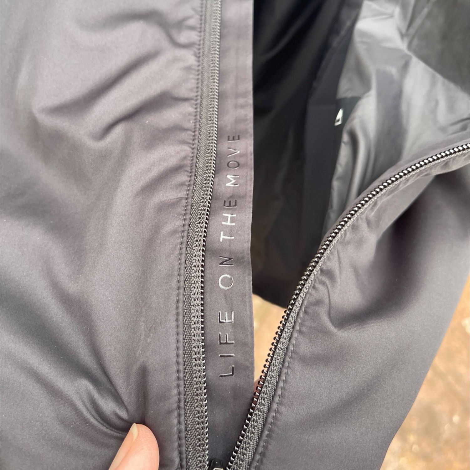 Other Nomatic Outset Jacket Hooded Packable Windbreaker Black Sz Size US S / EU 44-46 / 1 - 16 Thumbnail