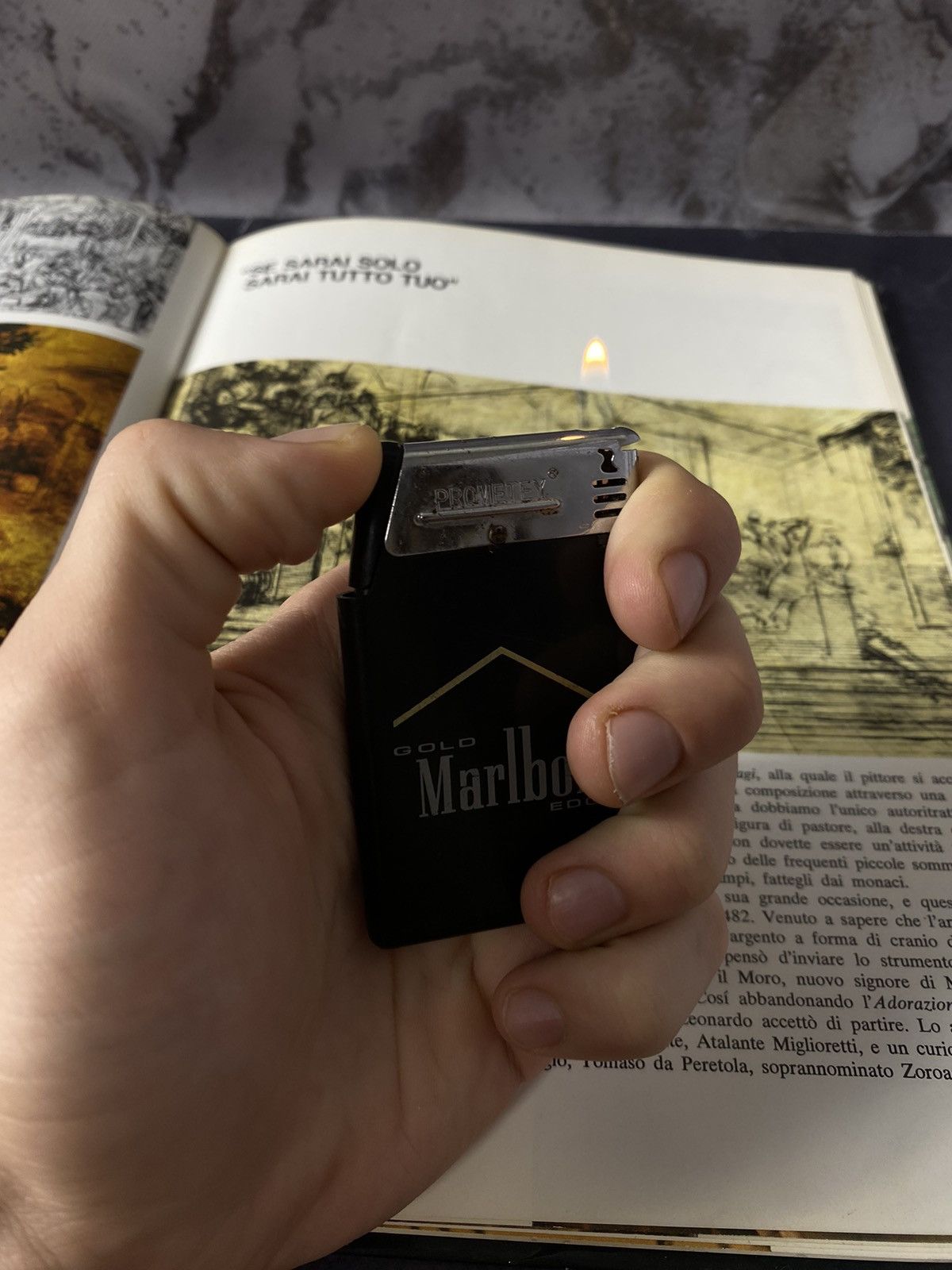 Marlboro Vintage Marlboro Lighter: Black Style & Reliability Size ONE SIZE - 4 Thumbnail