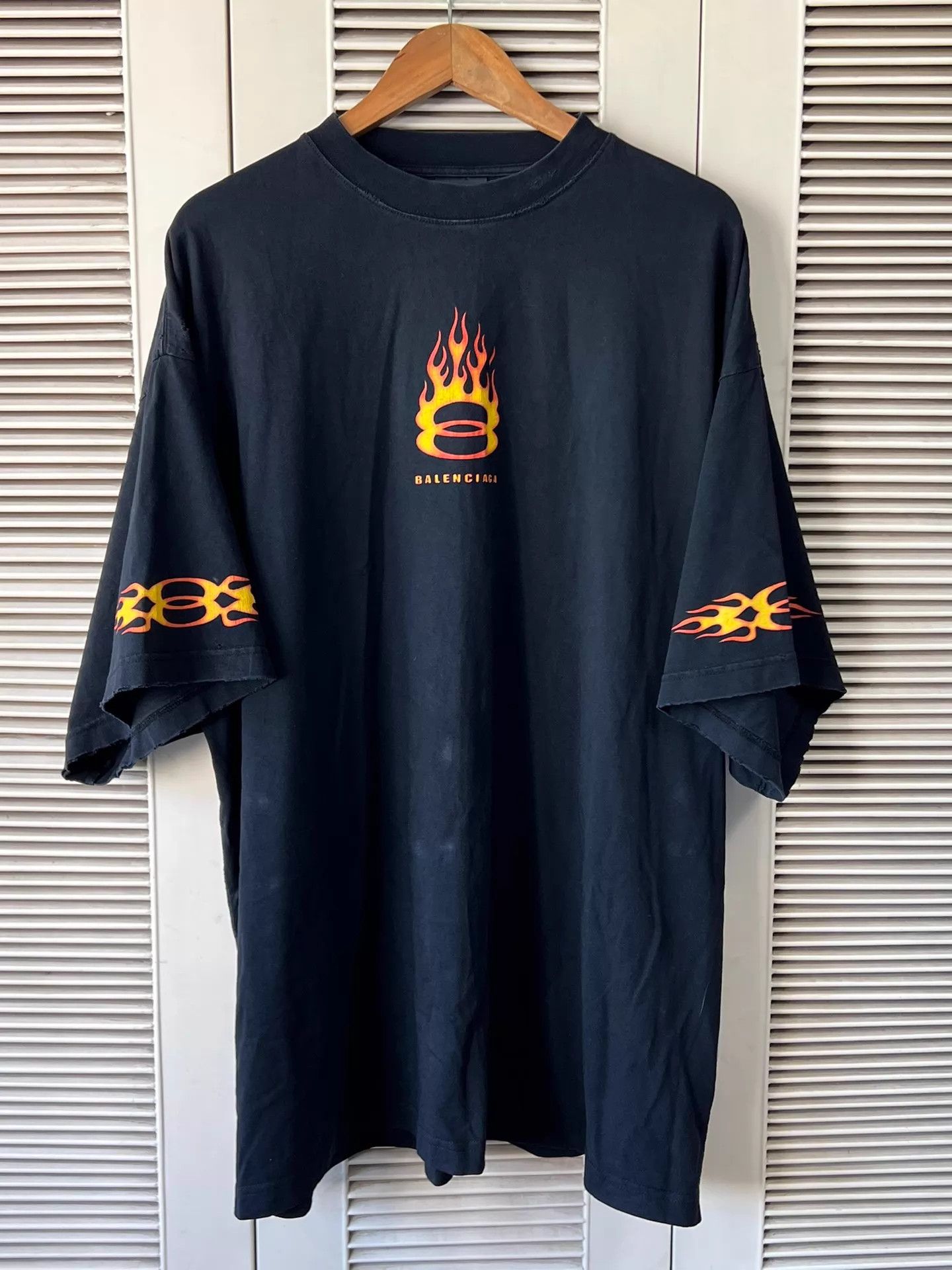 Balenciaga Balenciaga Flame Logo Unisex T-Shirt Size 5 Black Size US XXL / EU 58 / 5 - 1 Thumbnail