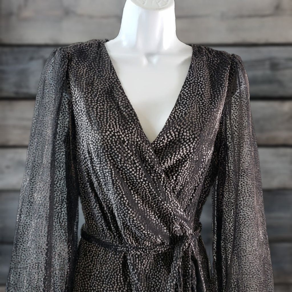 Vintage ModCloth Wrap Dress Gray Small Womens Long Sleeve V-Neck Shirt Dress Womens Small Gray wrap dress Viscose Blend 90s style Size S / US 4 / IT 40 - 1 Thumbnail