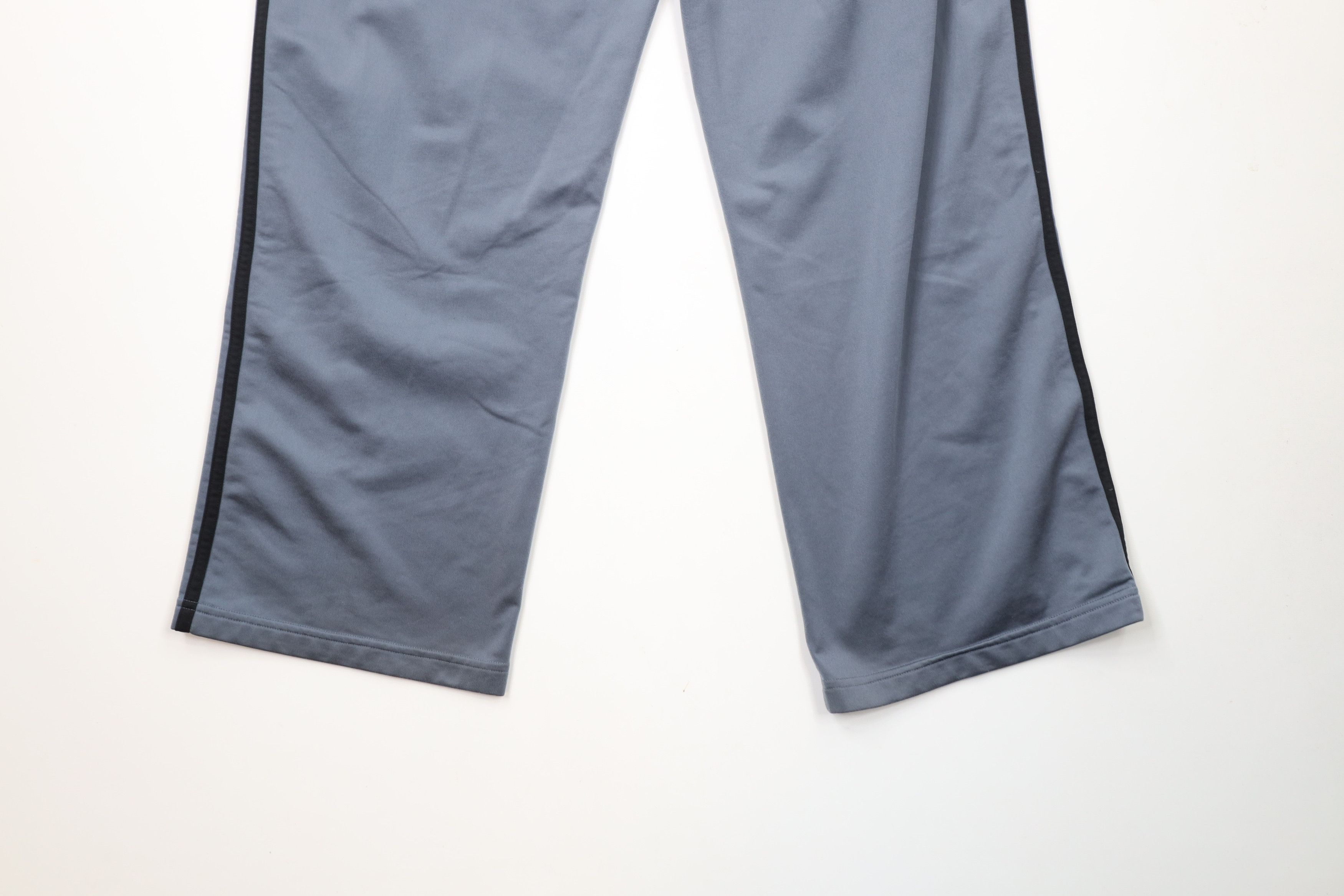 Vintage Vintage Y2K Adidas Striped Wide Leg Sweatpants Pants Gray Size US 34 / EU 50 - 12 Thumbnail