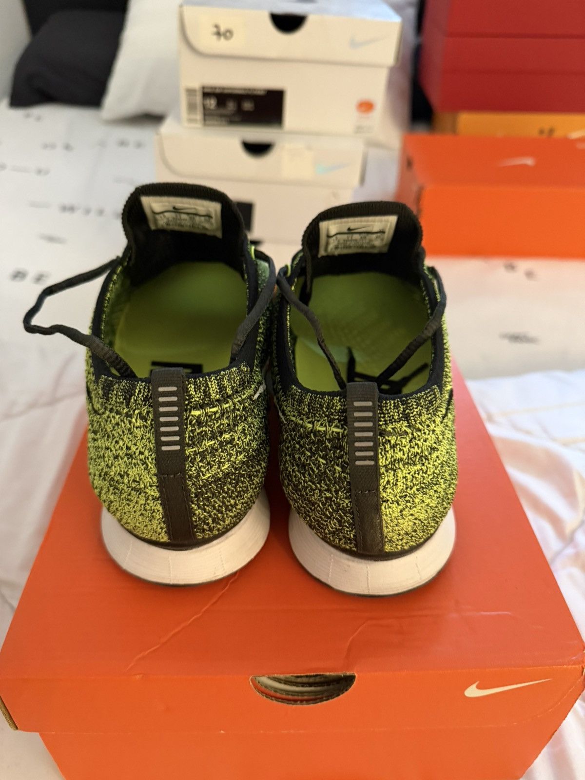 Nike Nike Flyknit Racer Volt 12US Size US 12 / EU 45 - 6 Thumbnail