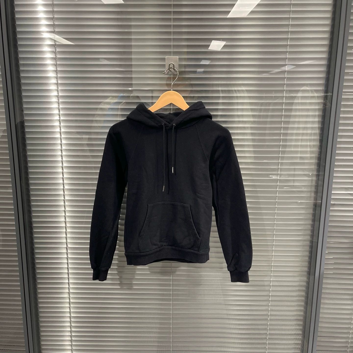 Celine Celine hoodie back slogan print xs 99 new Size US XS / EU 42 / 0 - 1 Thumbnail