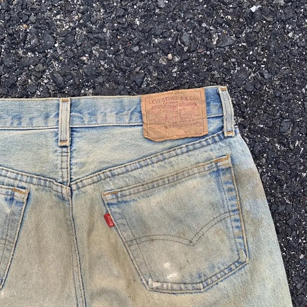 Levi's 💥STEALS💥 Vintage Levi’s Rusty Dirty Distressed Denim Pants Size US 29 - 15 Thumbnail