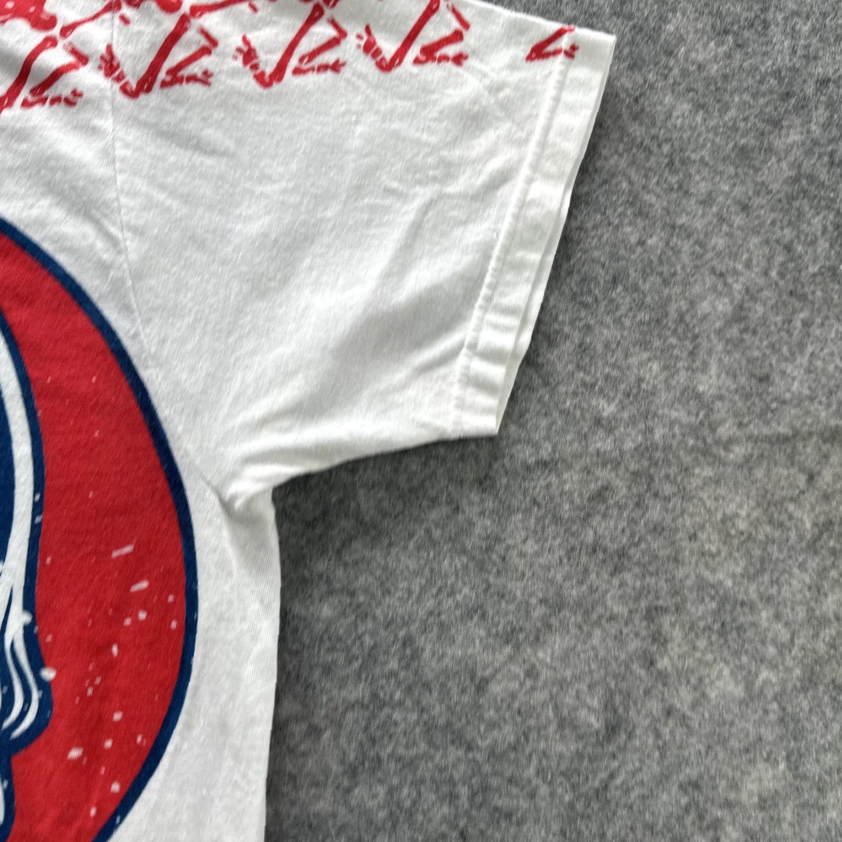 Gloverall Grateful Dead Shirt Mens S White Steal Your Face Skeletons All Over Tee Size US S / EU 44-46 / 1 - 7 Thumbnail