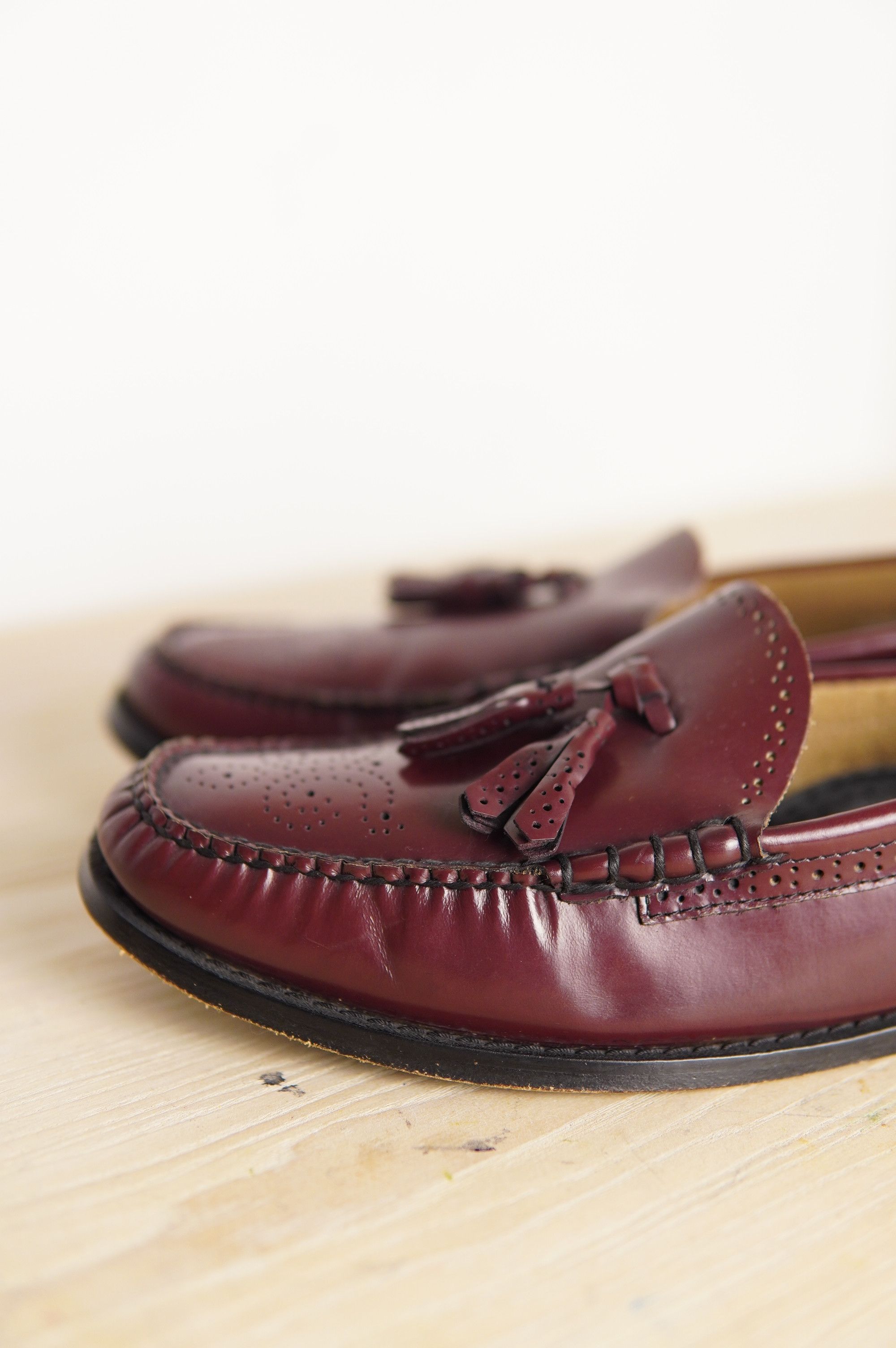 G.H. Bass & Co. Bass Weejuns Larkin Brogue Leather Wine Size US 10.5 / EU 43-44 - 8 Thumbnail
