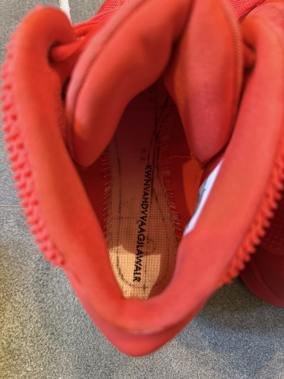 Nike Nike Air Yeezy Red October’s Size US 8.5 / EU 41-42 - 23 Thumbnail
