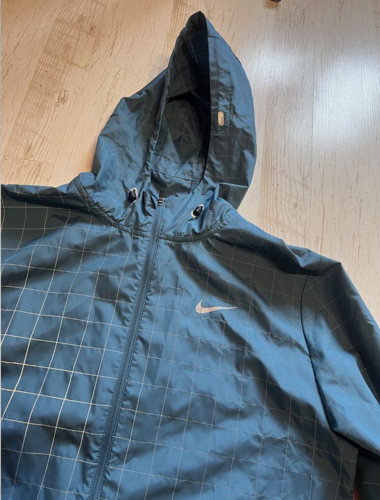 Nike Nike Flicker Flash 3M Windbreaker Jacket L Reflective Size US L / EU 52-54 / 3 - 6 Thumbnail