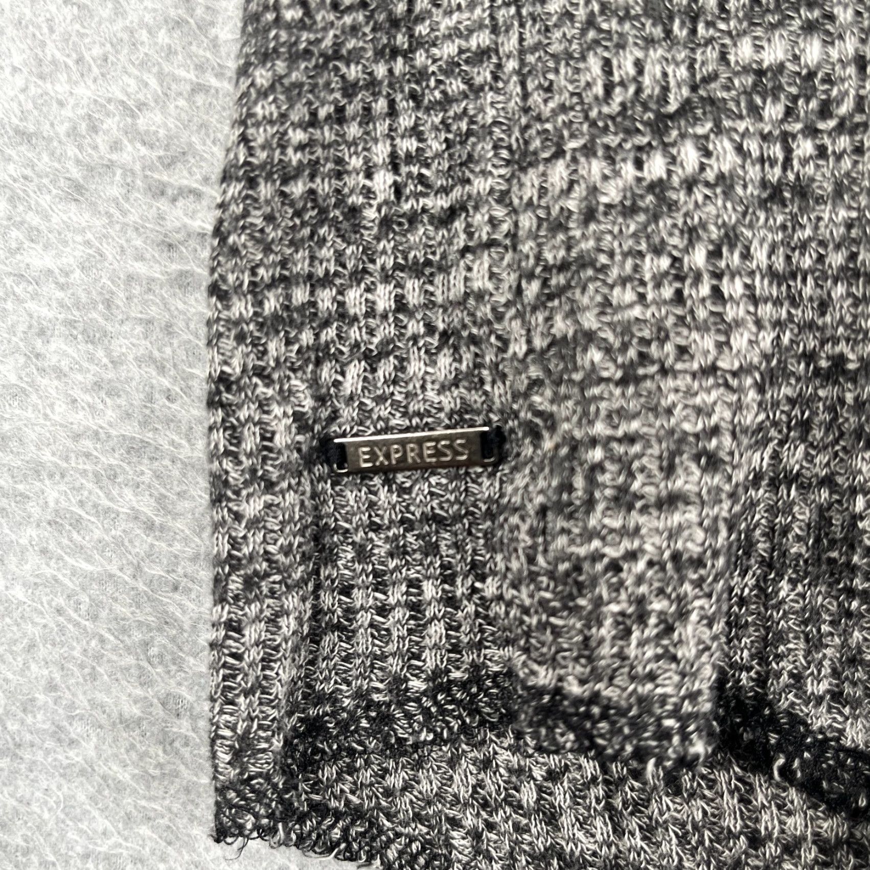 Express Express Shirt Mens XL Gray Henley Waffle Knit Long Sleeve Pullover Size US XL / EU 56 / 4 - 5 Thumbnail