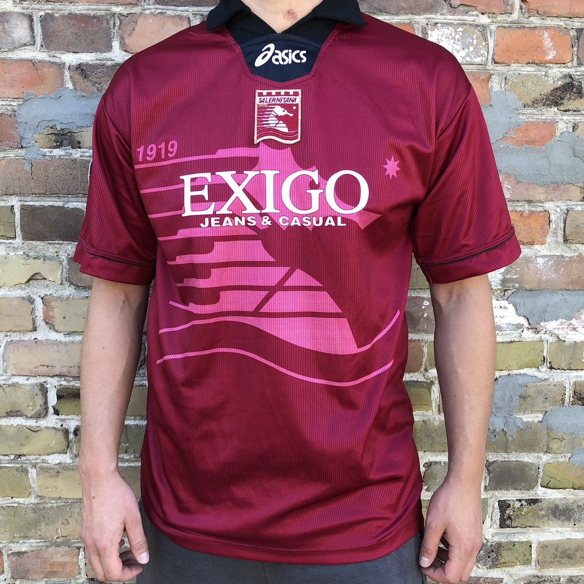 image of Italian Designers x Soccer Jersey rnitana 1999 Football Jersey Seria A Vintage Chianese in Burgundy