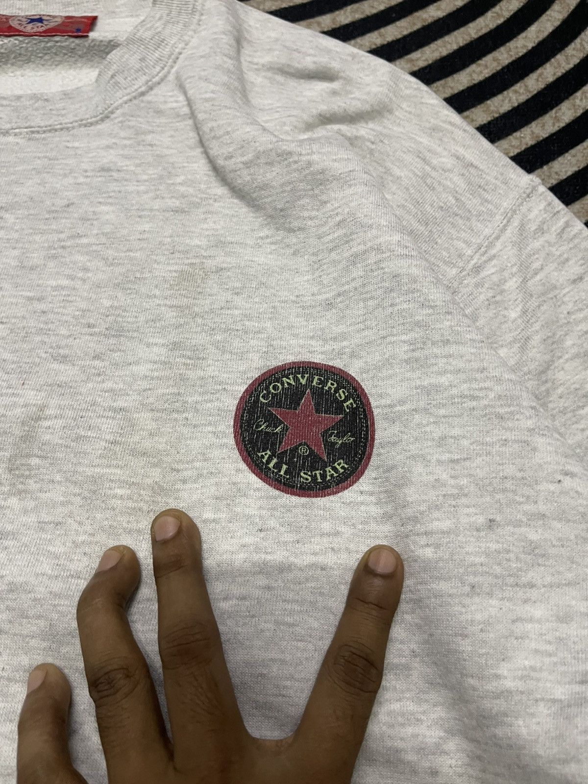 Converse 90s CONVERSE CHUCK TAYLOR TRADITIONAL STYLE SWEATSHIRT RARE Size US L / EU 52-54 / 3 - 6 Thumbnail