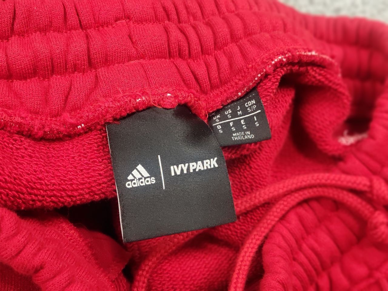 Adidas × Ivy Park Adidas x Ivy Park Design Sweat Pants Unisex Power Red Jogger Size US 32 / EU 48 - 14 Thumbnail