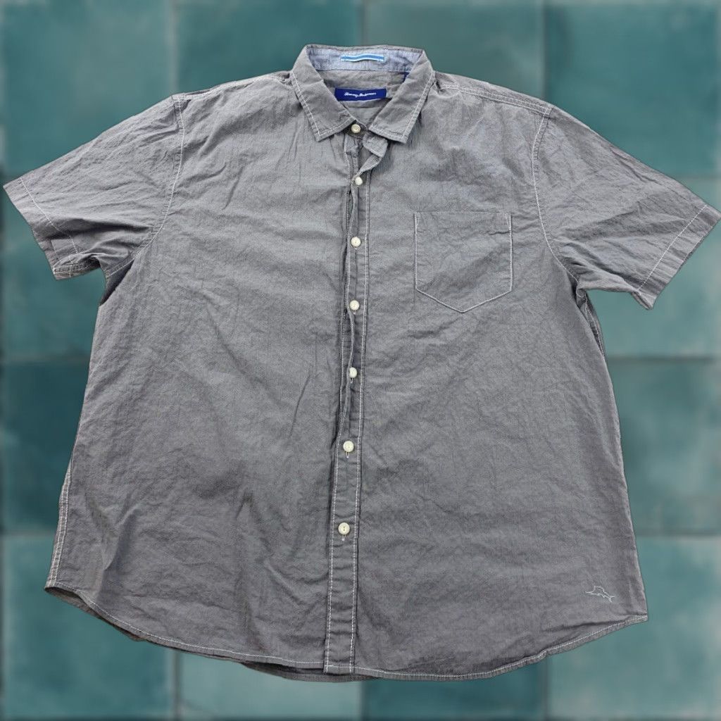Tommy Bahama Tommy Bahama Button-Up Shirt Men’s 2XL Gray Short Sleeve for Men, Regular, Tropical Bahamas Theme Size US XXL / EU 58 / 5 - 1 Thumbnail