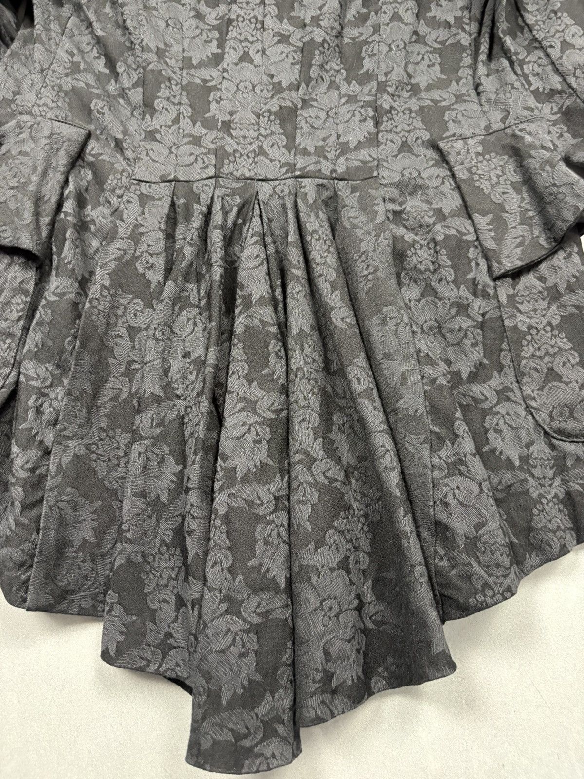 Japanese Brand Working Overtime Giovanna Guglielmi Floral Jacquard Jacket Size S / US 4 / IT 40 - 19 Thumbnail