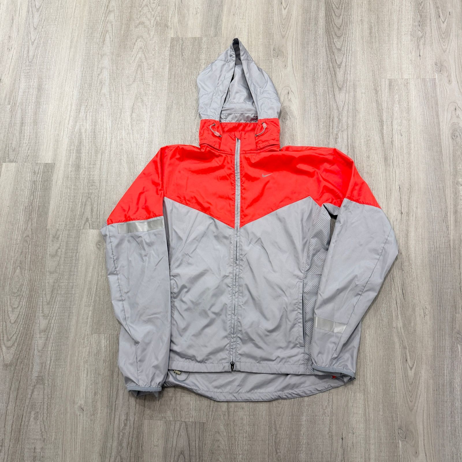Nike Nike Vapor Running Jacket Women's Large Gray Orange Hooded Size L / US 10 / IT 46 - 1 Thumbnail