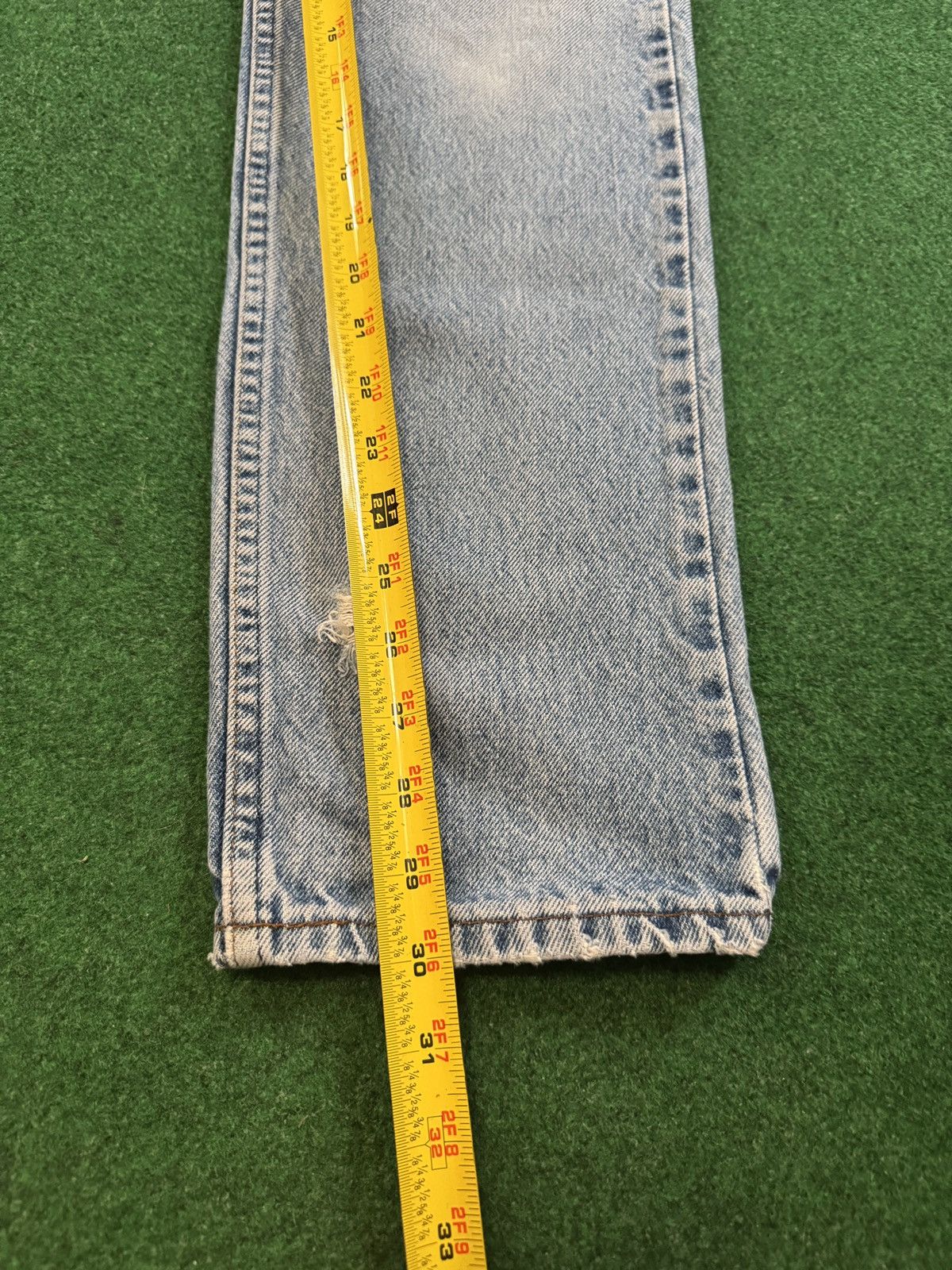 Levi's Vintage Clothing Vintage 90s Levi’s 505 Slim Straight Light Wash Denim Jeans Size US 30 / EU 46 - 5 Thumbnail