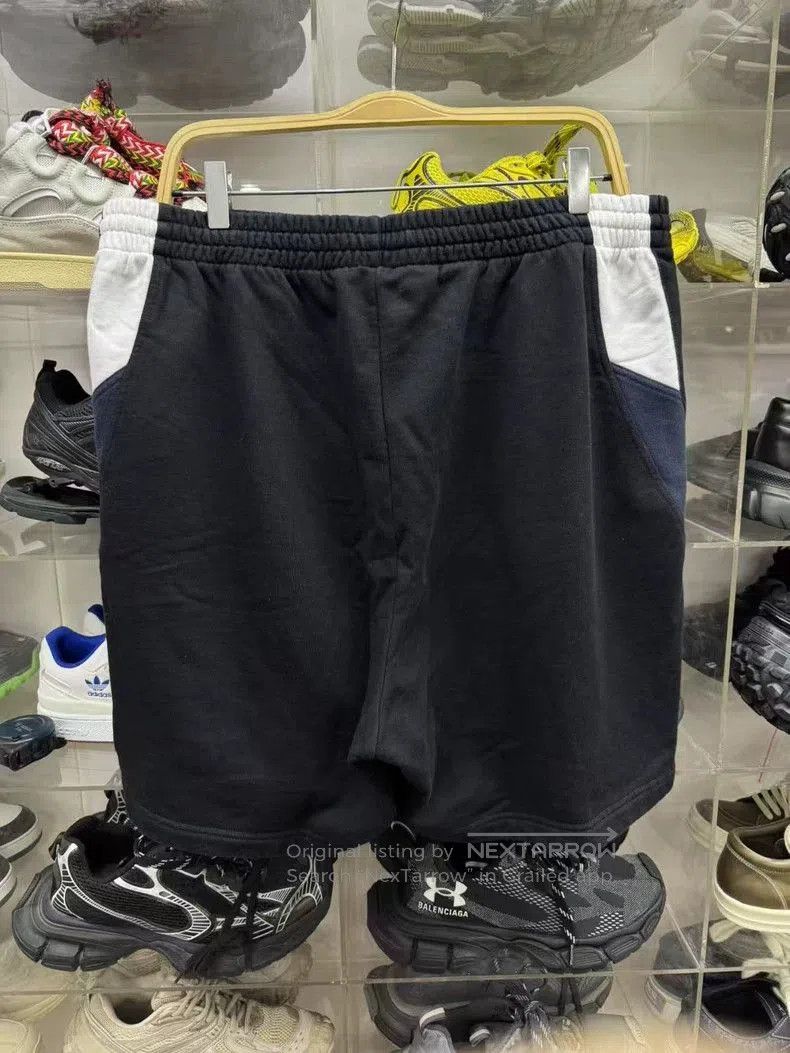 Balenciaga Balenciaga 3B Athletic Shorts L. Size US 38 / EU 54 - 4 Thumbnail