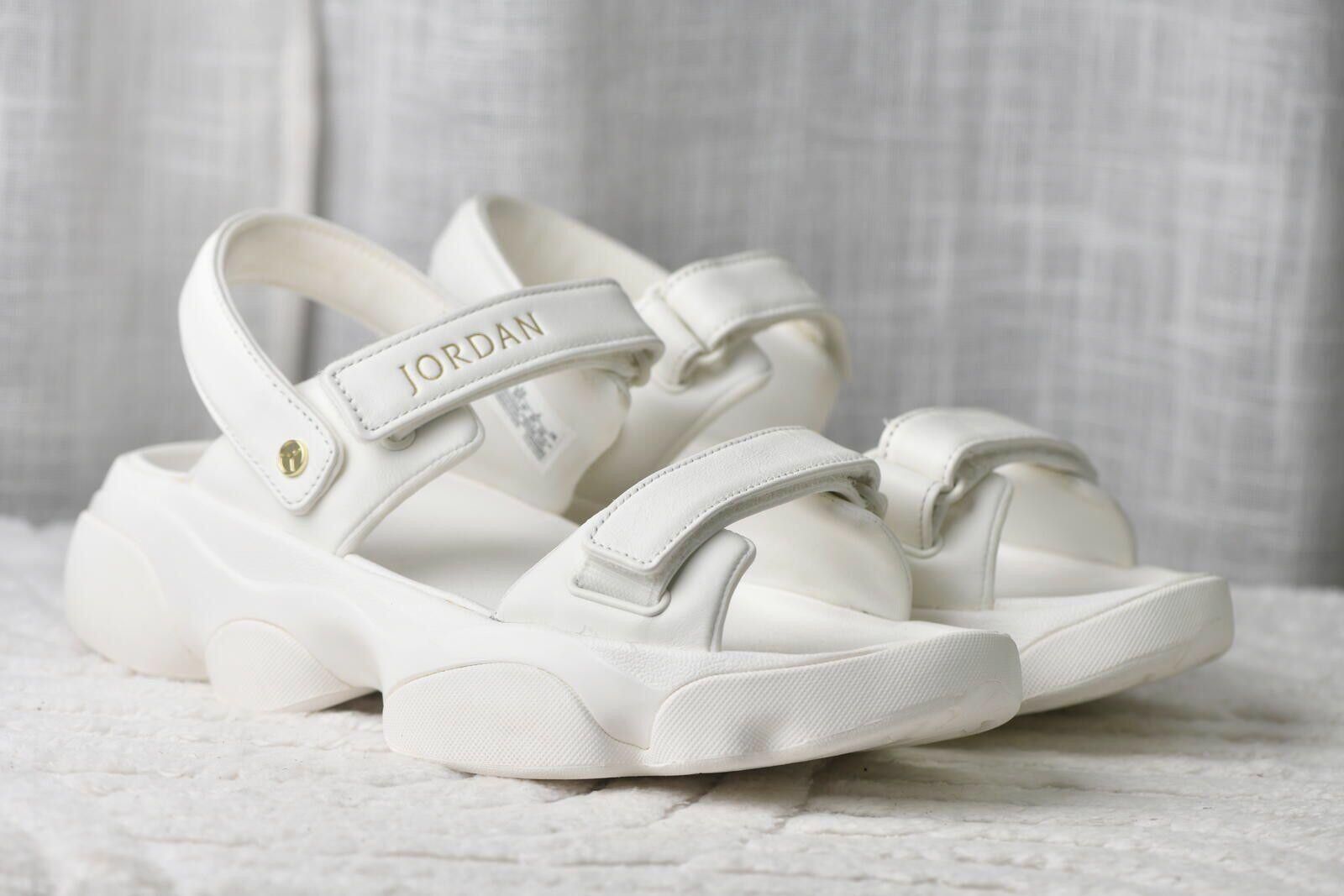 Jordan Brand Air Jordan Wmns Jordan Deja Sandal | FN5036-100 Size US 12 / IT 42 - 3 Thumbnail