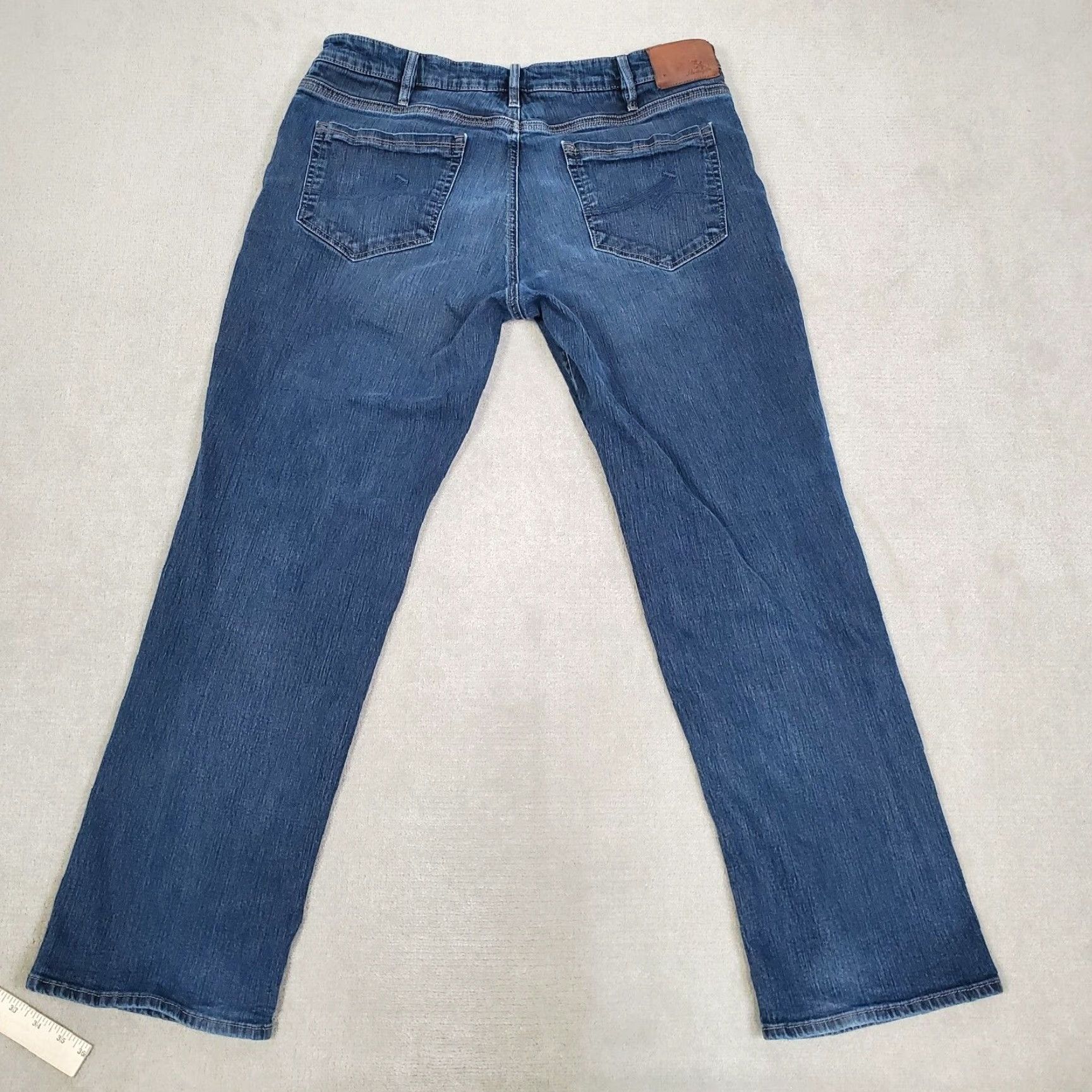 Vintage 34 Heritage Jeans Mens 37x31 Blue Charisma Comfort Rise Classic Relaxed Stretch Denim Size US 37 - 7 Thumbnail