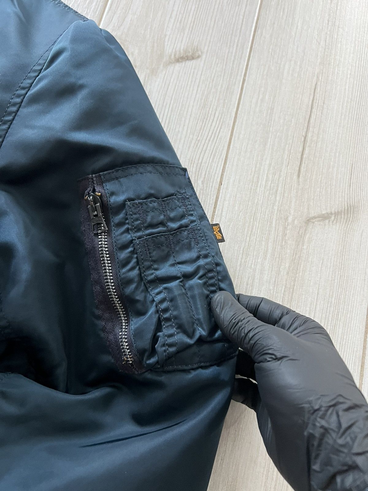 Alpha Industries Alpha Industries Reversible Bomber Jacket Size US XL / EU 56 / 4 - 11 Thumbnail