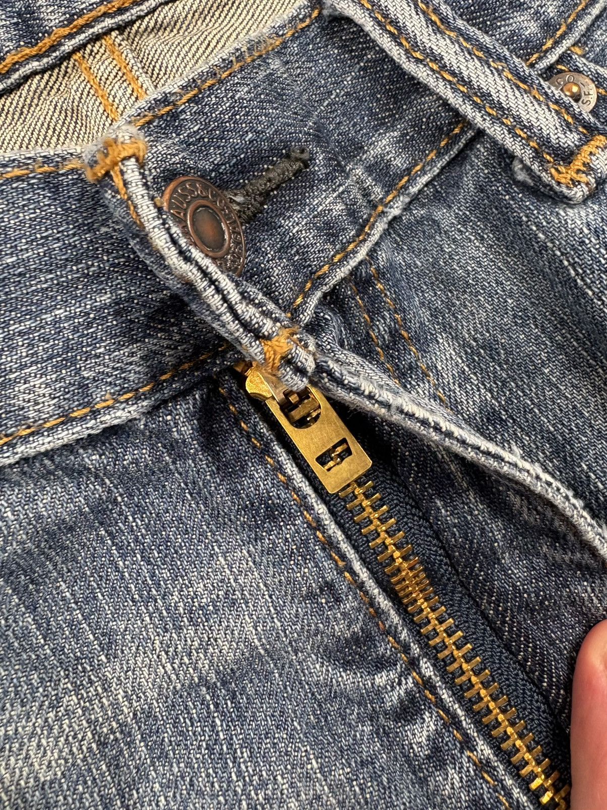 Levi's LEVIS Vintage Blue Denim Baggy Pants Jeans Streetwear Hype Size US 36 / EU 52 - 14 Thumbnail