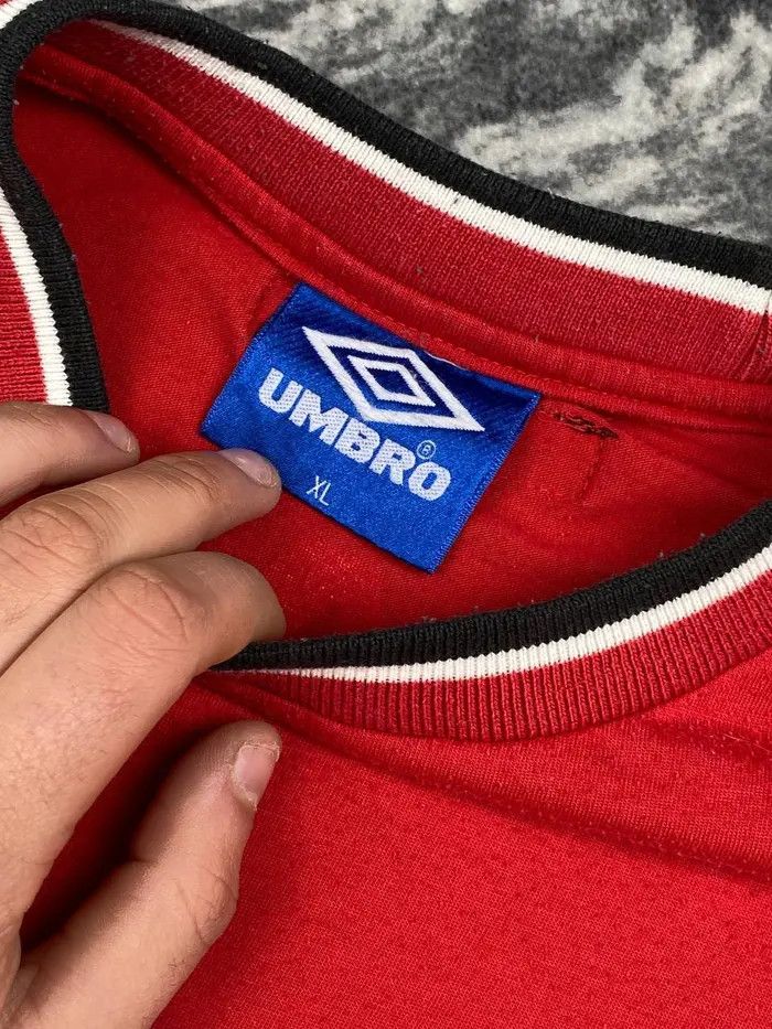 Umbro Vintage Umbro Manchester United 1998 Training T-Shirt Soccer Size US XL / EU 56 / 4 - 4 Thumbnail