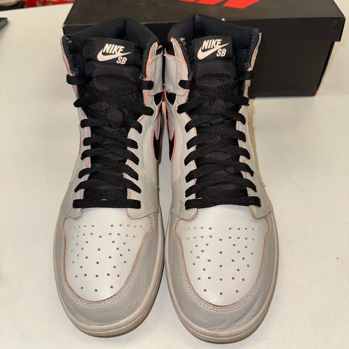 Jordan Brand Size 11.5 - Jordan 1 Retro High SB NYC to Paris 2019 Sneaker Size US 11.5 / EU 44-45 - 4 Thumbnail