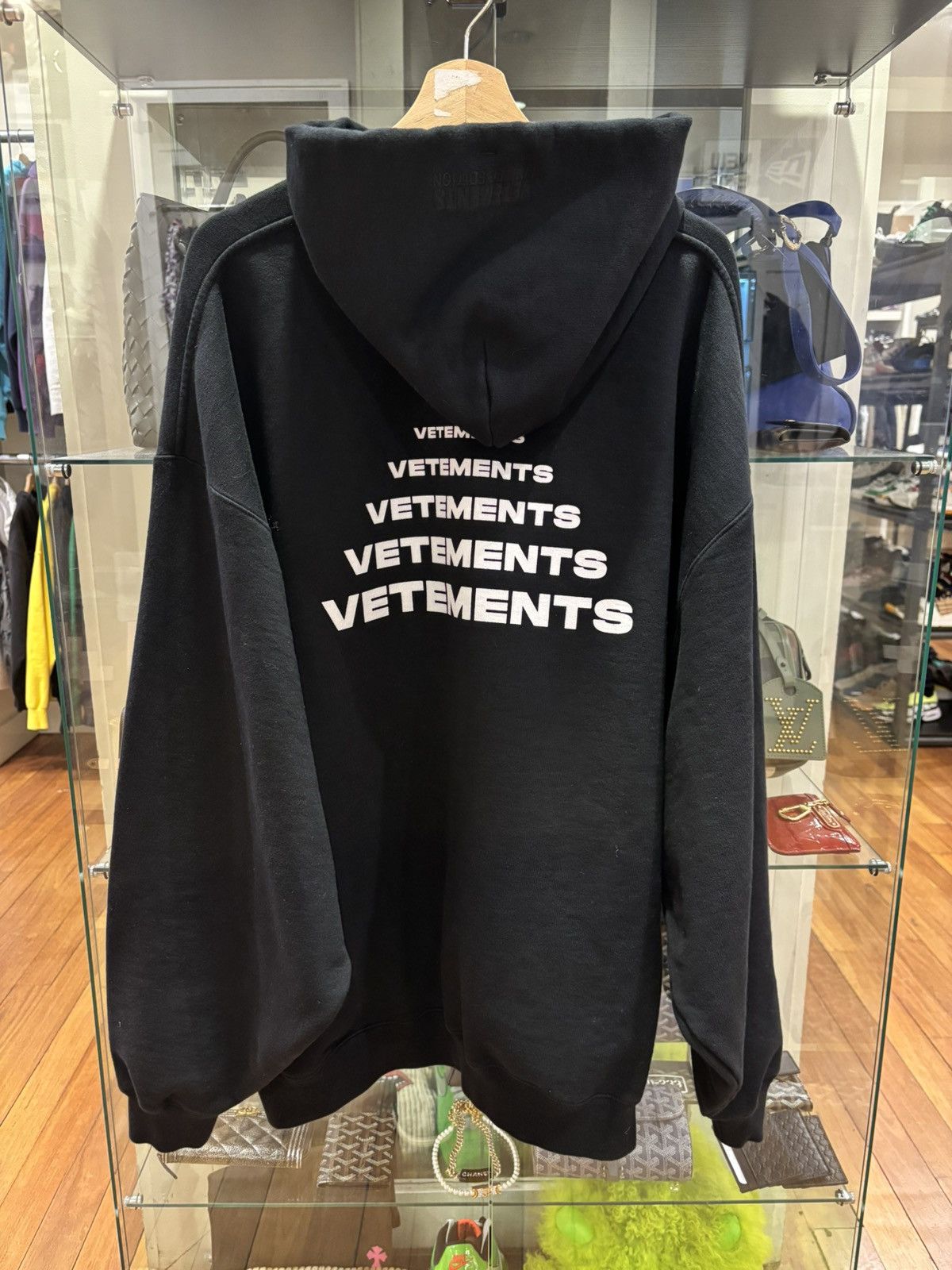 Vetements Vetements Pyramid Logo Hooded Sweatshirt Size US XS / EU 42 / 0 - 2 Thumbnail