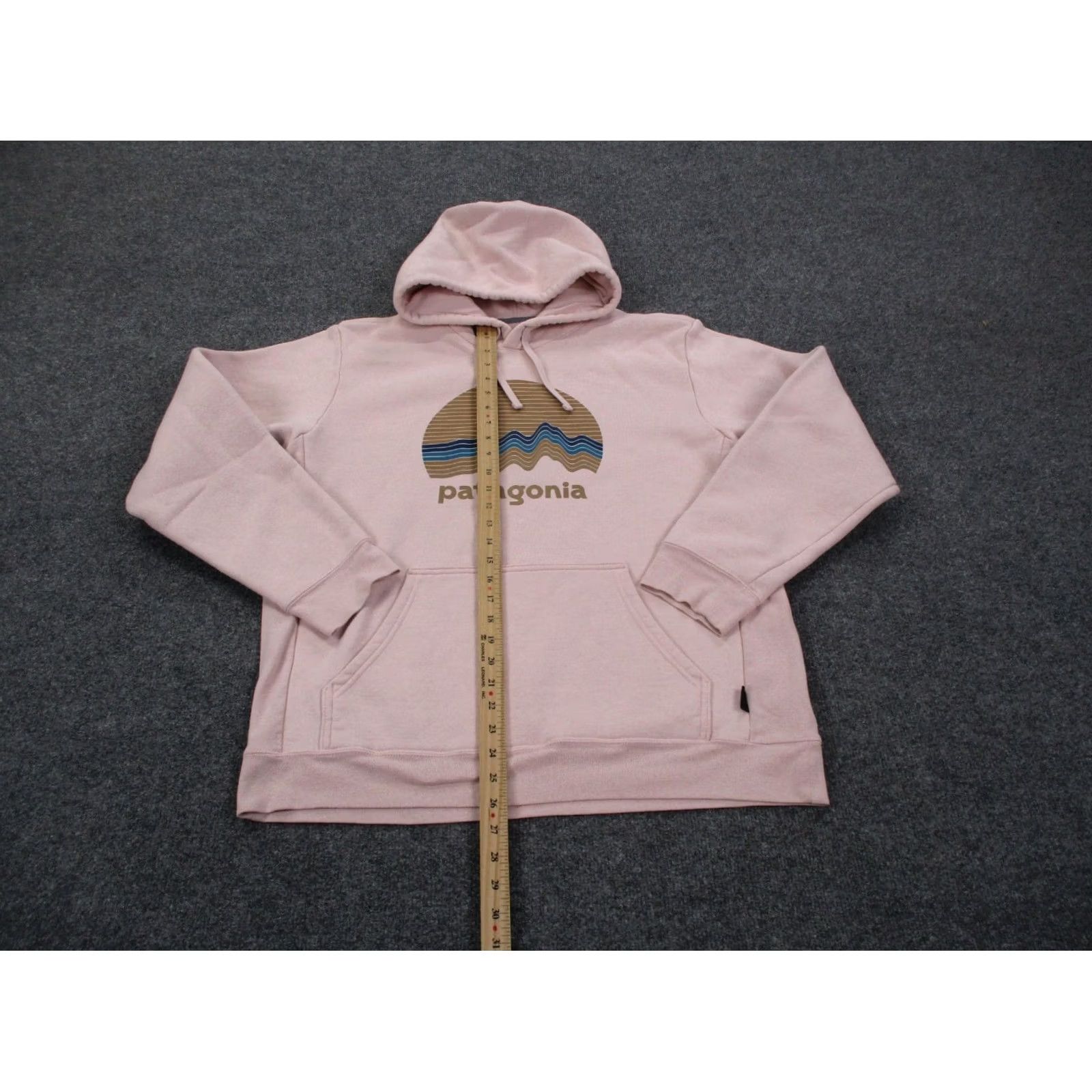 Patagonia Patagonia Hoodie Sweatshirt Women XL Pink Relaxed Pullover Hooded Pockets Thermal Sweater Shirt Size XL / US 12-14 / IT 48-50 - 3 Thumbnail