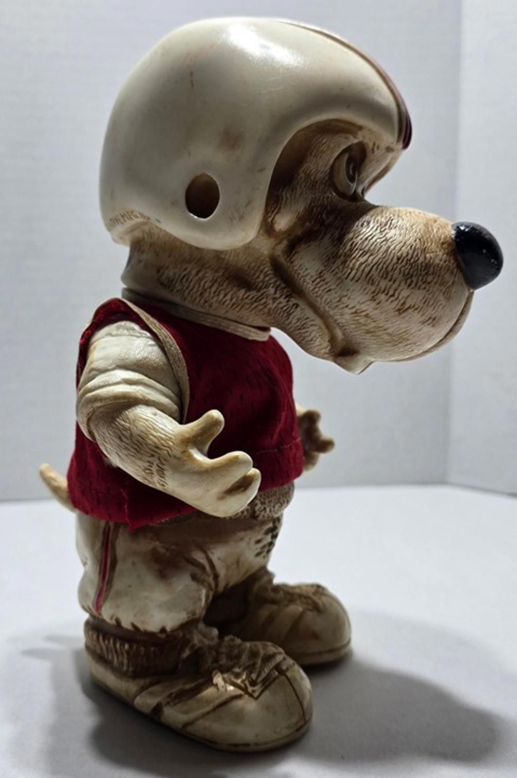 Other Vintage 1977: Creative Mfg Inc Dog Football Player Coin Bank Size ONE SIZE - 2 Thumbnail