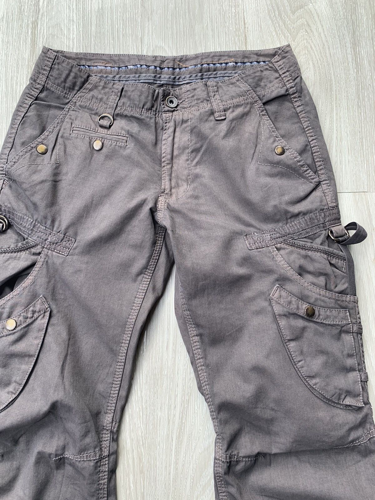 5351 POUR LES HOMMES NICOLE CLUB FOR MEN lace upcargo pants Size US 27 - 2 Thumbnail